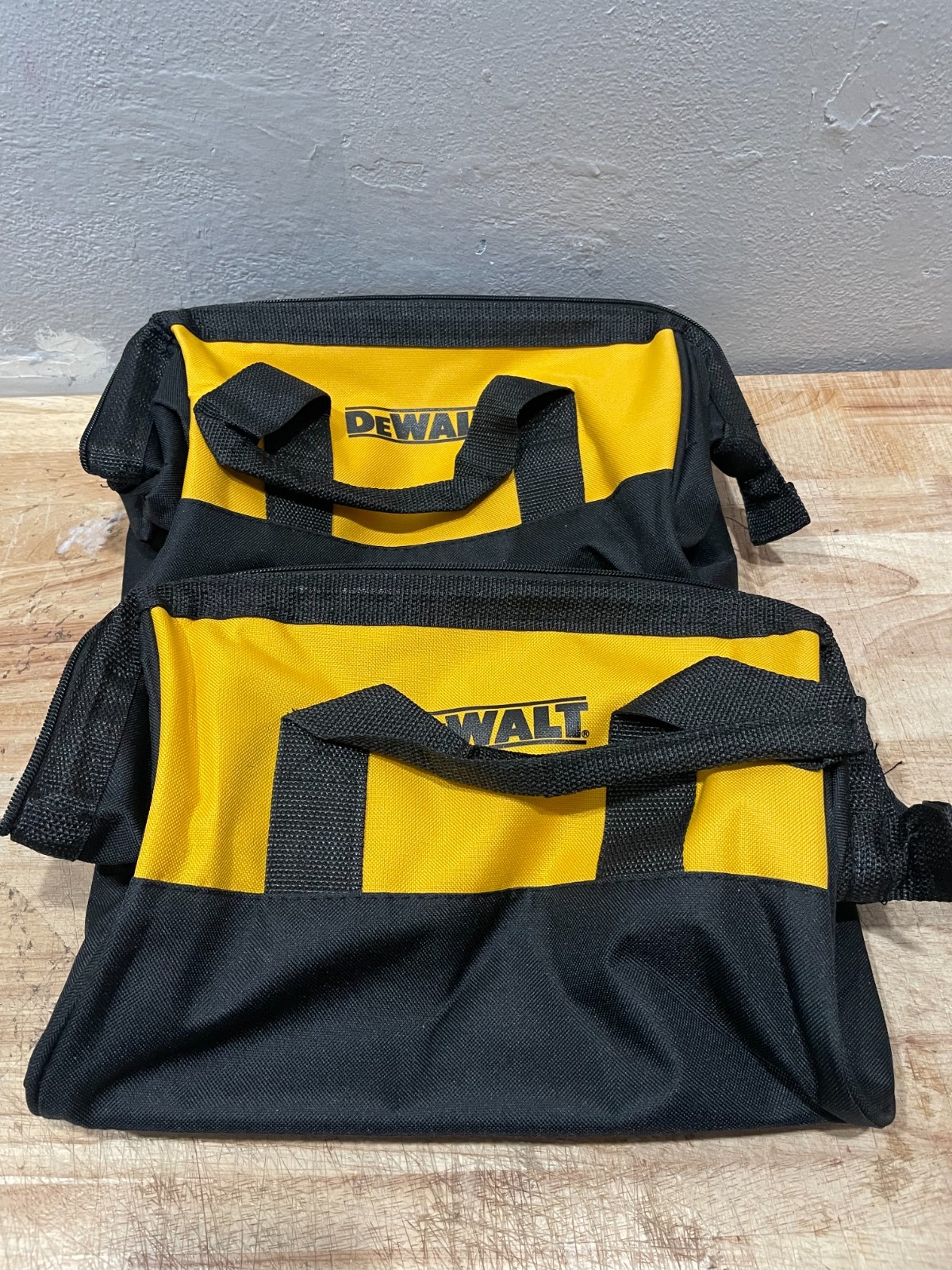 DeWalt Heavy Duty Ballistic Nylon 13″ -2 Tool Bags 13»