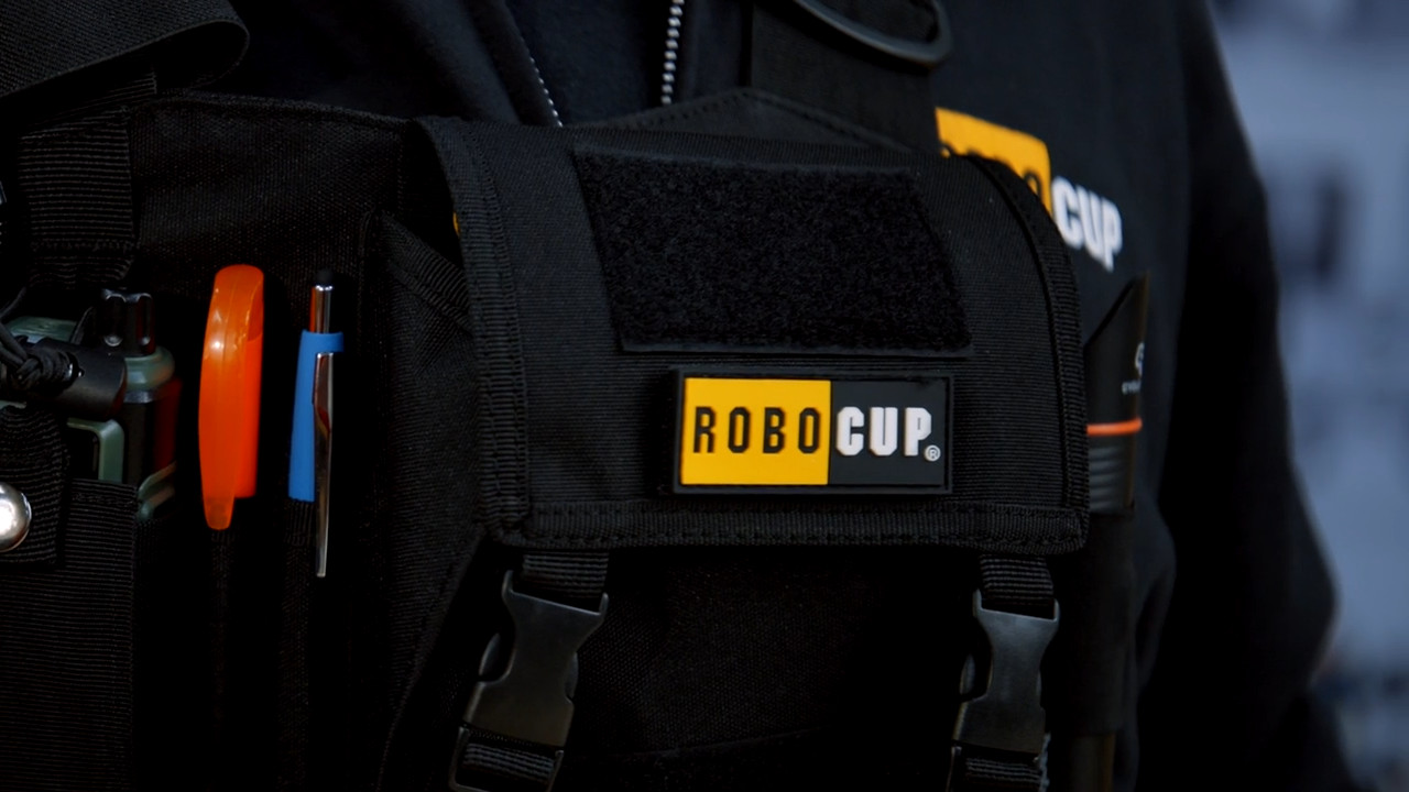 ROBOCUP CHEST HARNESS VEST ORGANIZER W SILENT STORAGE POCKET: FILM, TV & PHOTO