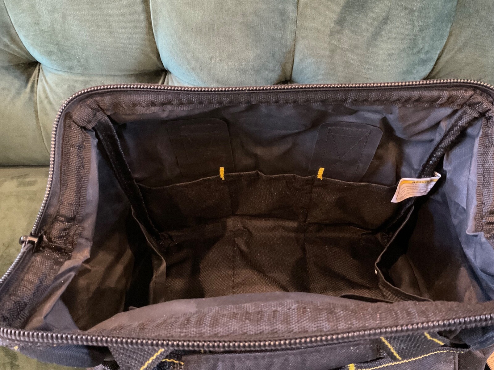 Voyager 12” Tool Bag 21 Pockets Portable Black Polyester Zipper New NOS NWT