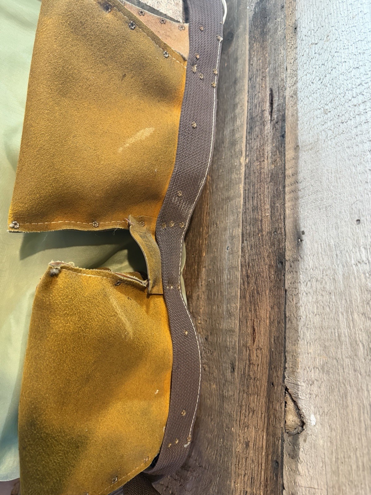 Genuine Suede Leather Tool Belt – Light Tan Leather Good Cond