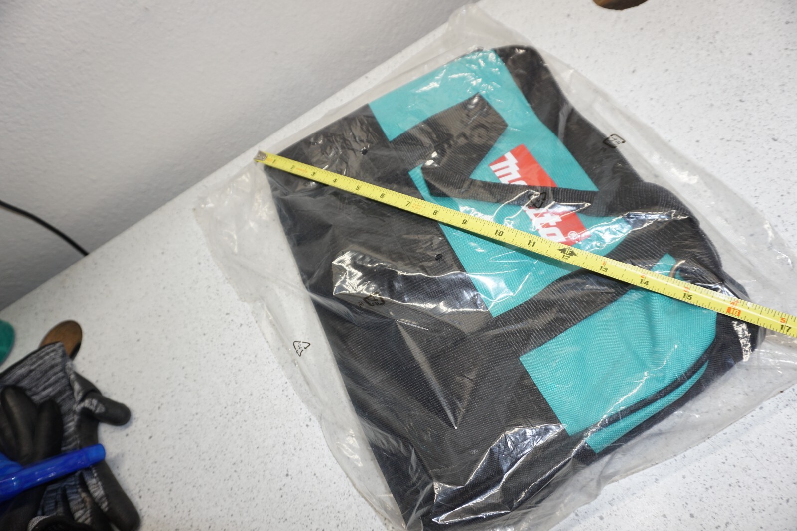 Makita Heavy-Duty 14″ Contractor Tool Bag