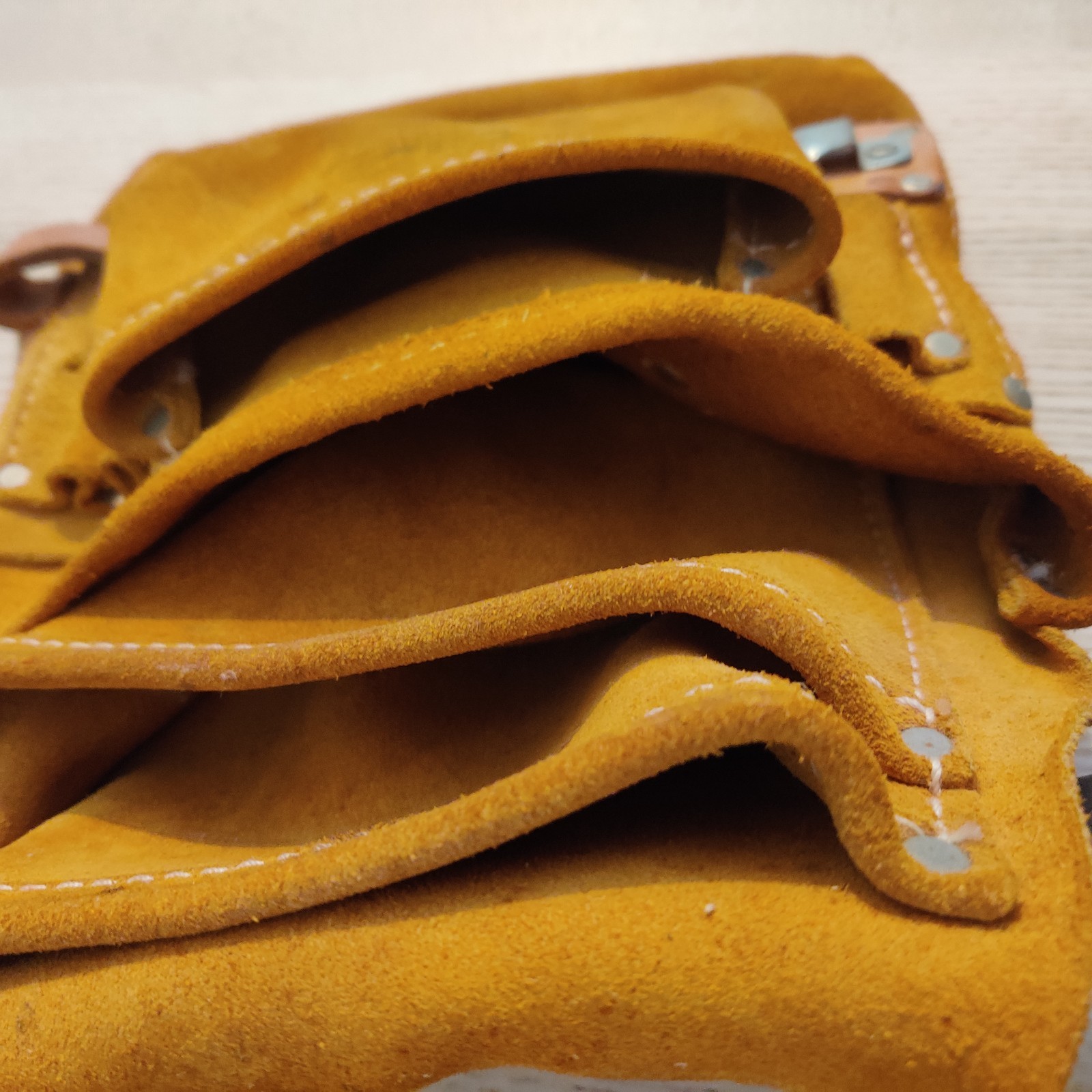 Craftsman 40391 Carpenter Leather Tool Belt 42-46 Tape Measure Holder CLC Pouch