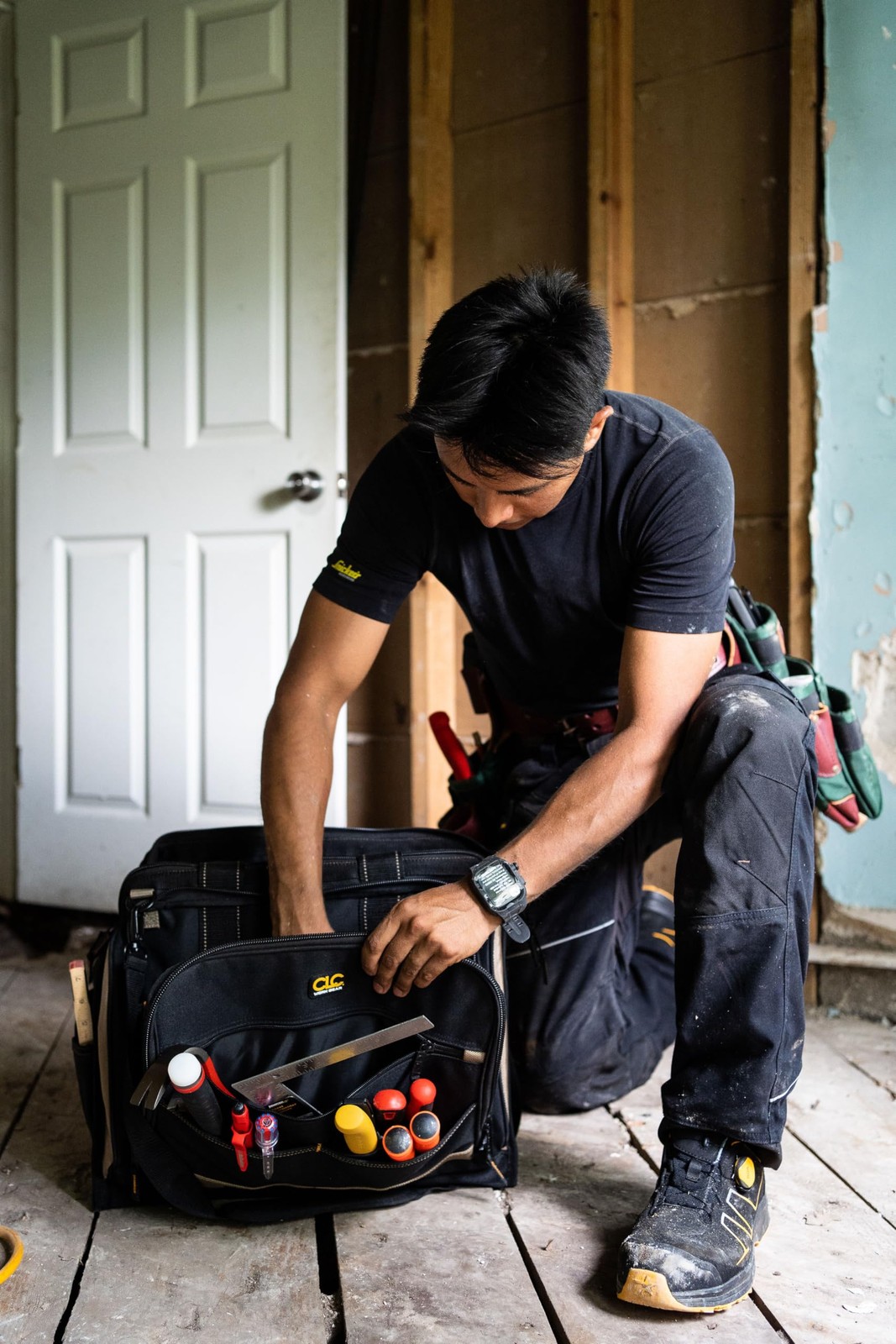 Ercraft1539 Multicompartment 50 Pocket Tool Bag
