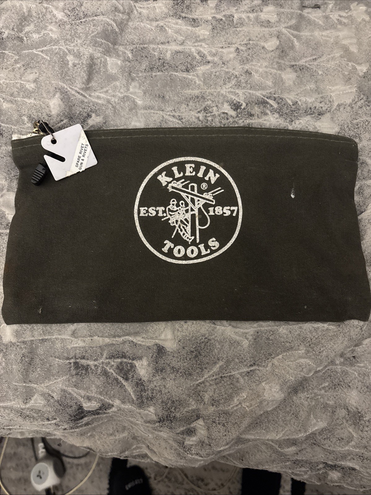 Klein Tools VDV770-500 Nylon Zipper Pouch, Divided Zip Black Bag, Various Use