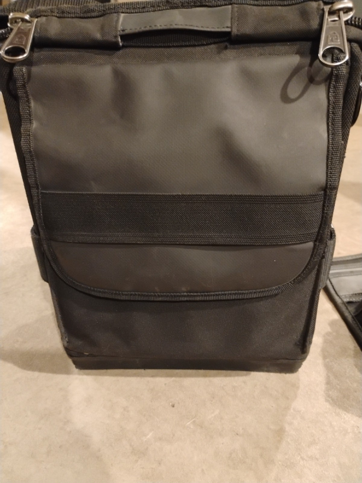 Veto Pro Pac TP-XD Blackout Tool Bag With V-swap Panels Tape Strap Excellent