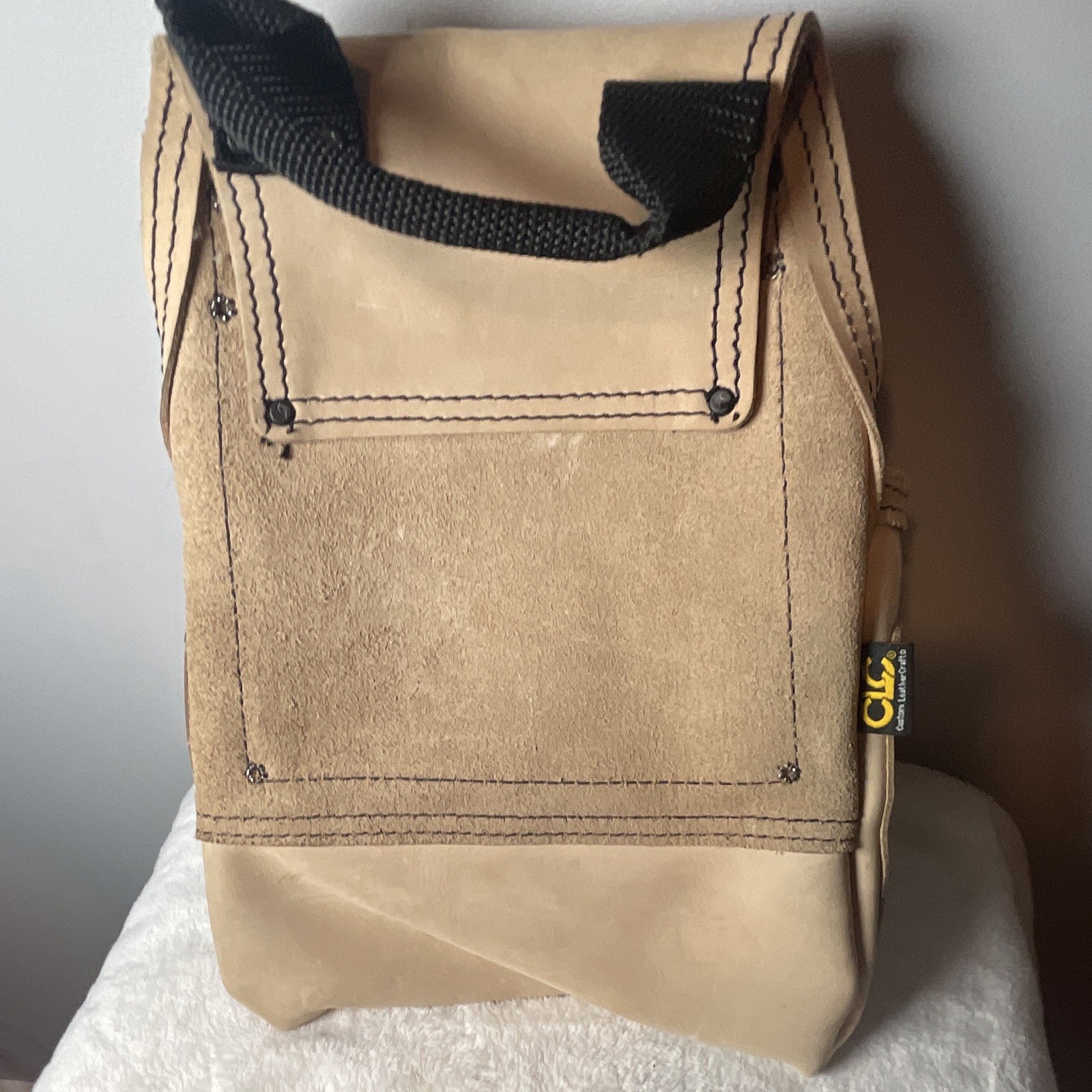 Husky Leather Tool Pouch w/ Belt Clip, No. 179354, Tan/Black