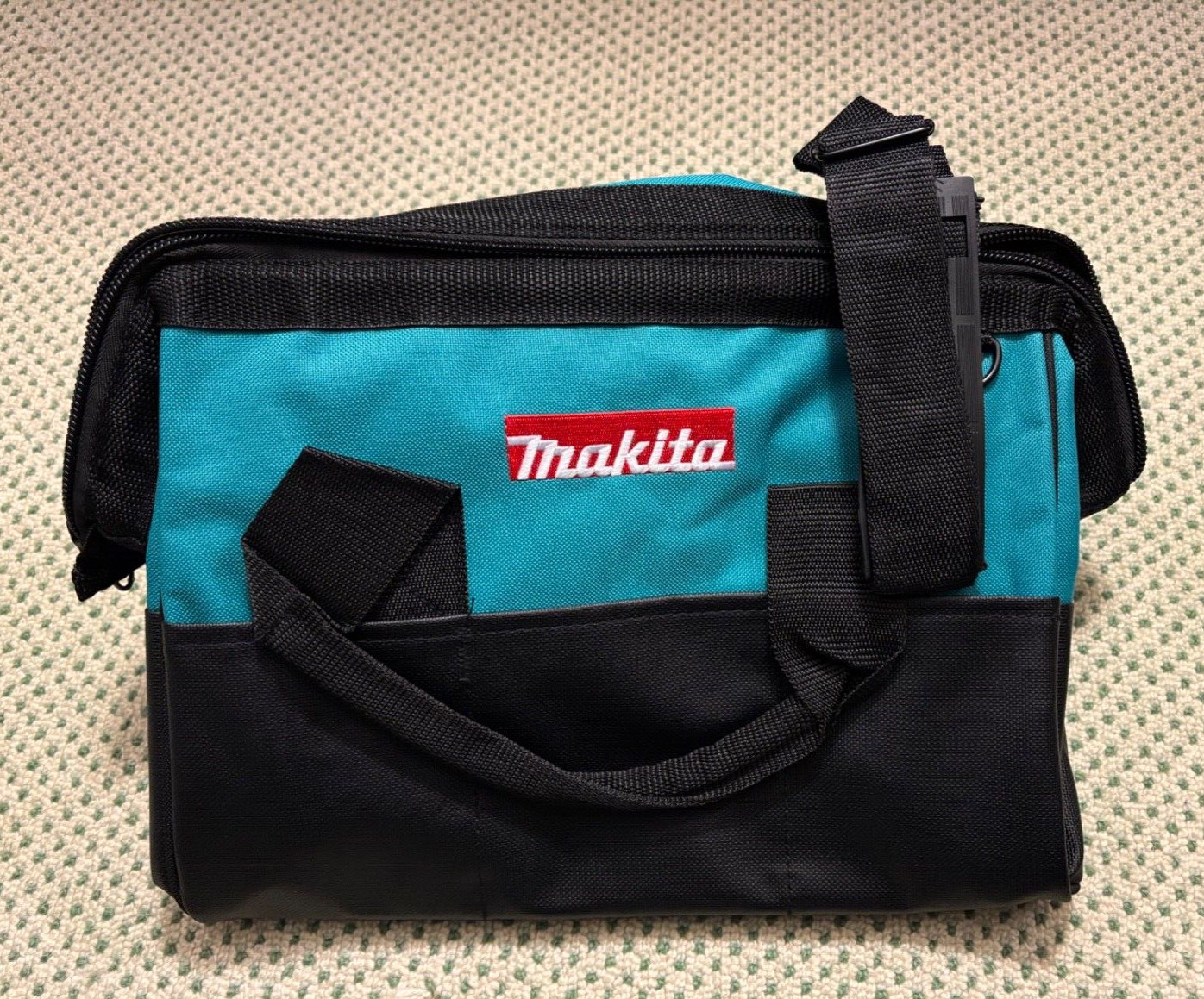 Makita 14″ Contractors Tool bag with removable shoulder strap Heavy Duty 14x8x9″