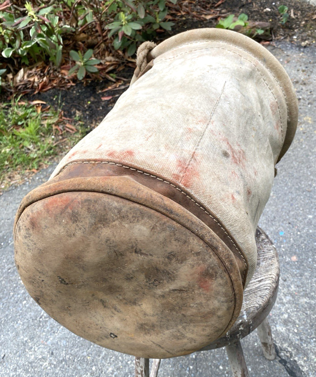 A Vintage Klein Tools 5104 12-Inch Canvas Tool Bag