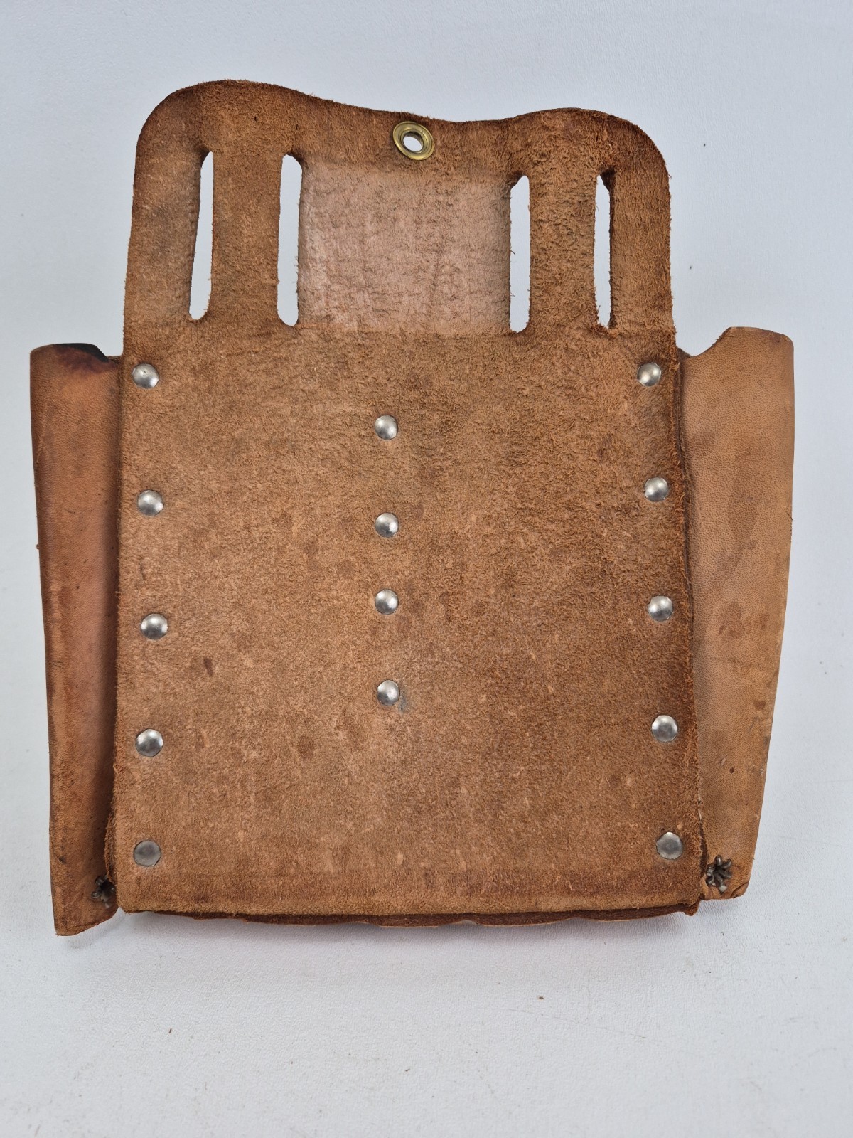 Klein Tools 5165 10 Pocket Leather Tool Pouch w/ Atchison 46″ Belt 46″