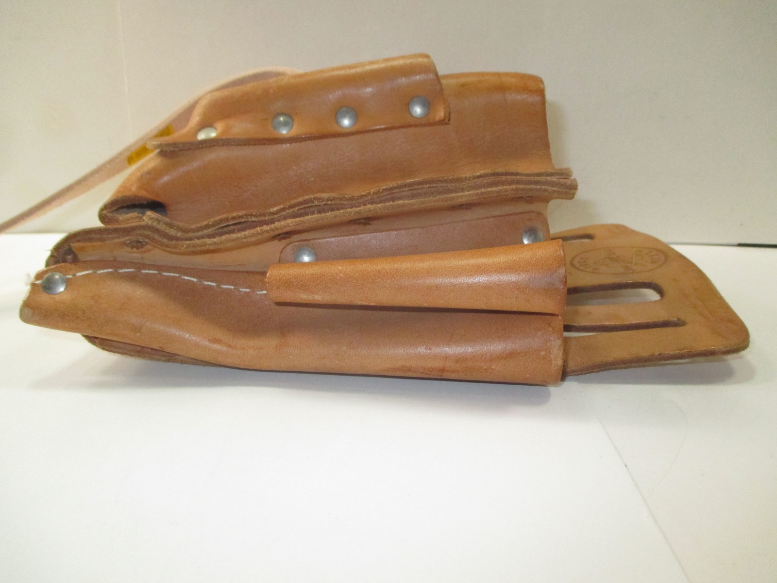 KLEIN TOOLS 5165~10-POCKET -TAN LEATHER TOOL POUCH~KNIFE SNAP~TAPE THONG~U.S.A.
