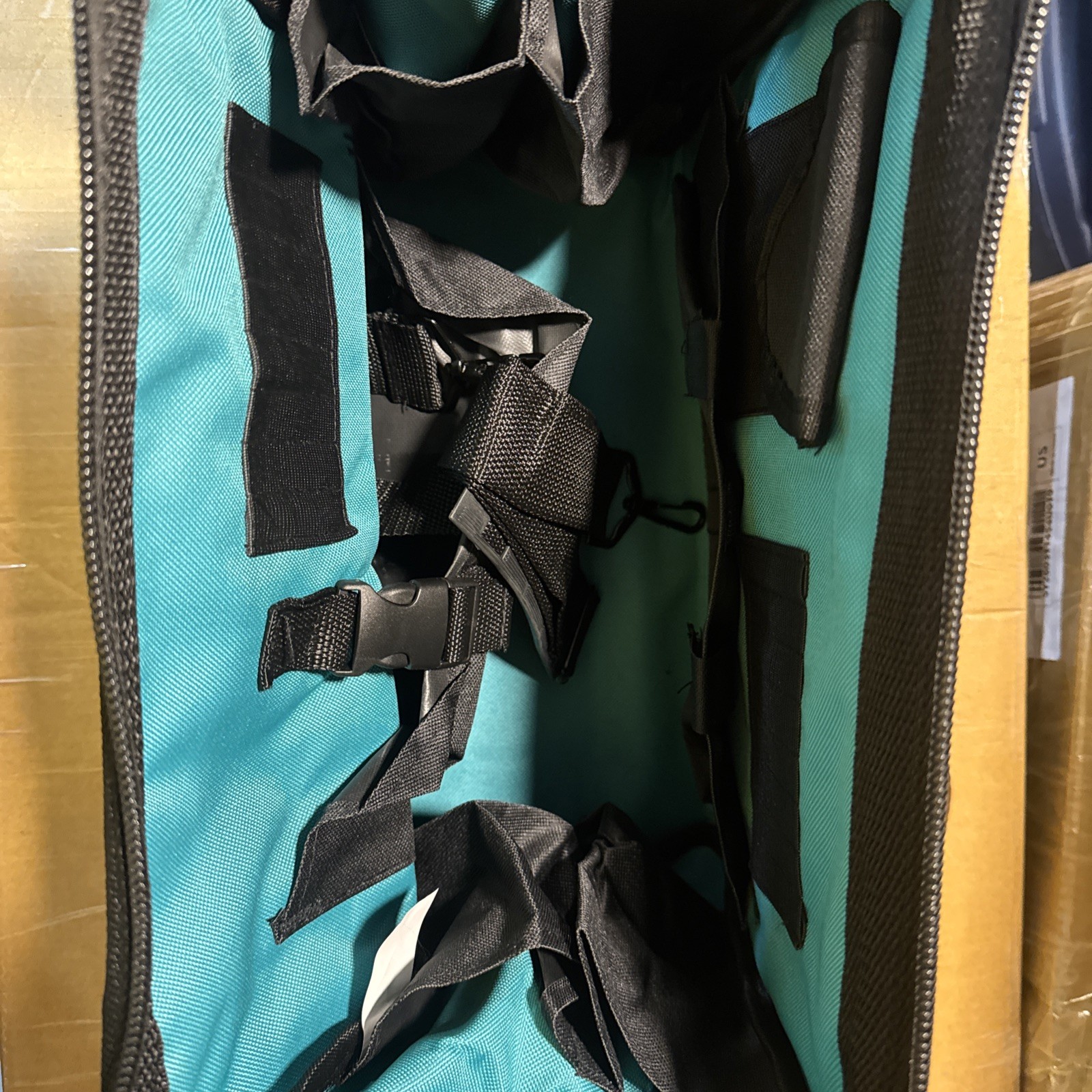 Makita 831253-8 Contractor Tool Bag, 14″X11»X9»