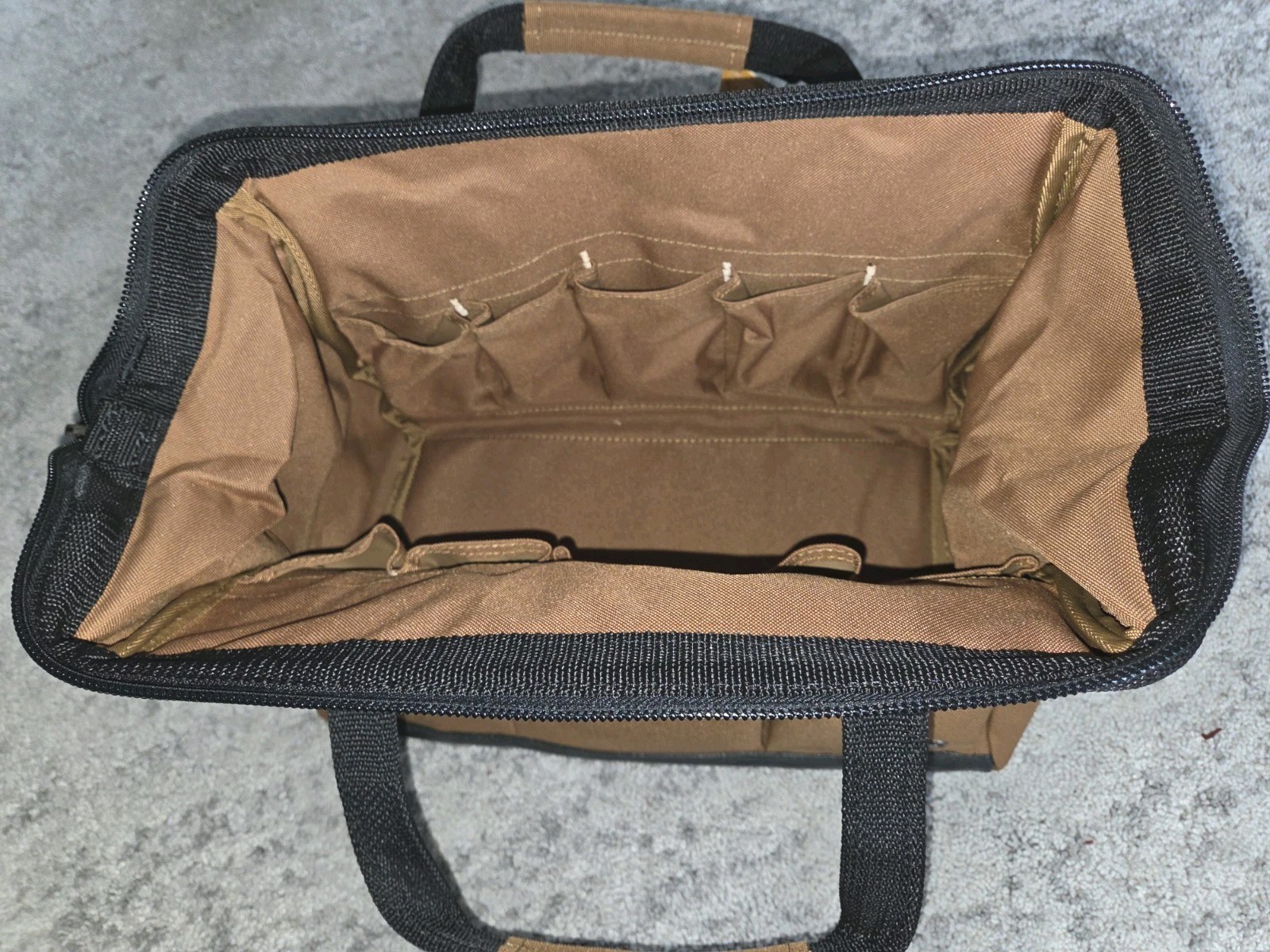 Carhartt 14 » Quality Heavy-duty Tool Bag with 26 Pockets Padded Huge Opening