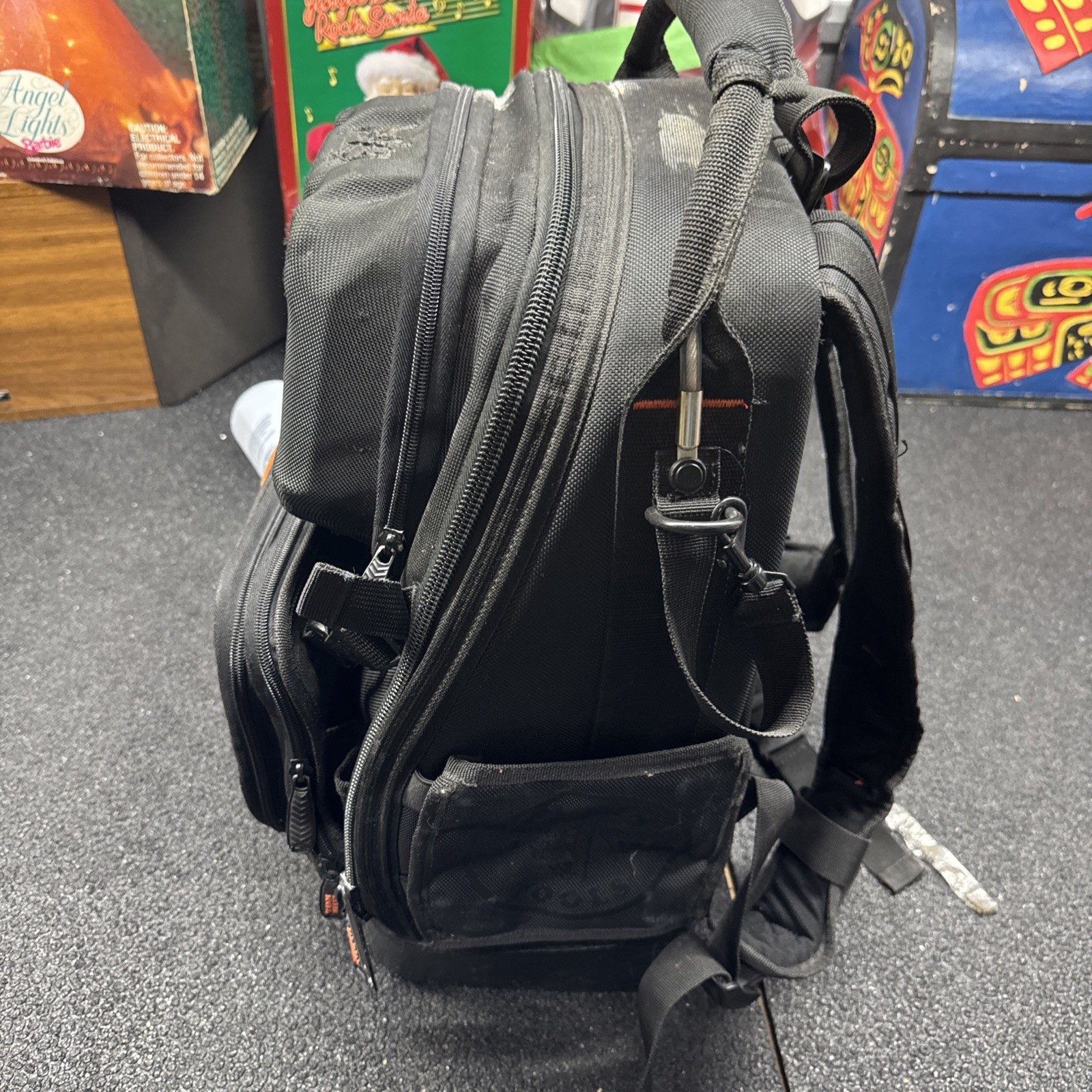 Klein Electrician’s Tool Bag Backpack Heavy Duty Tradesman Pro! W/multi-meter!