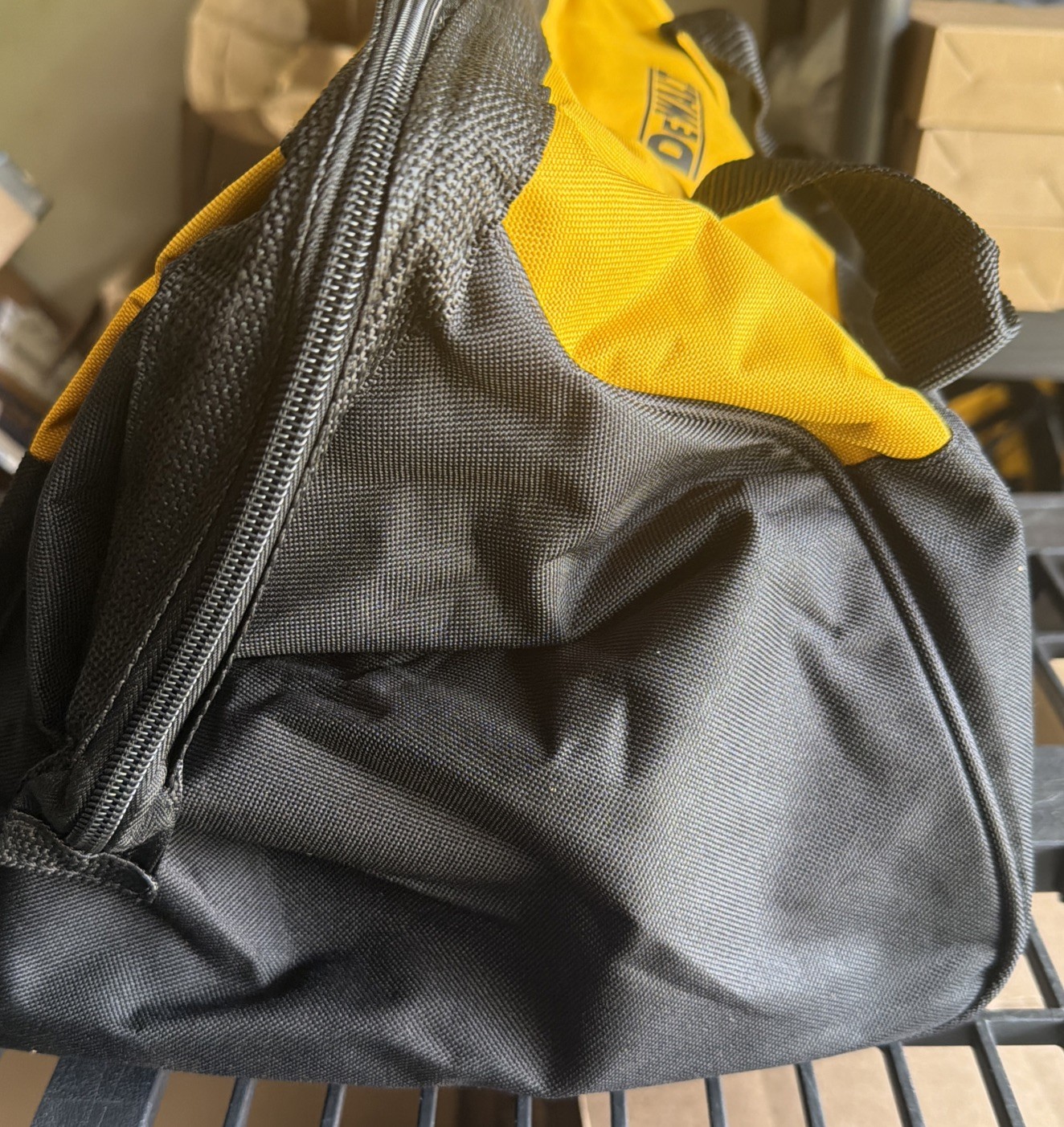 New Dewalt DCK019 Tool Bag Heavy Duty Ballistic Nylon 19” x 12″ x11″ w 6 pockets