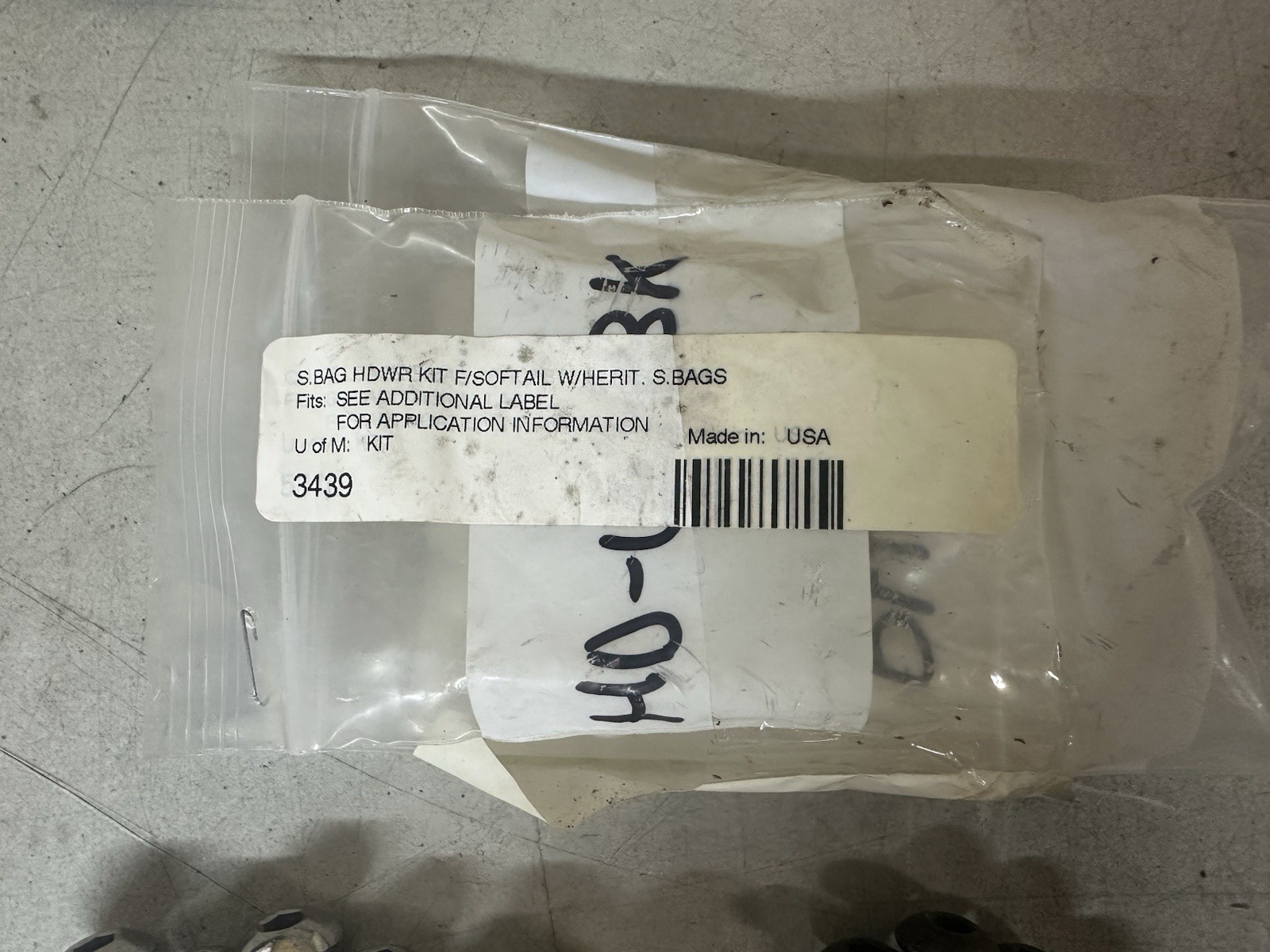 NEW S. Bag HARDWARE Kit For Softail W/ Herit S. Bags
