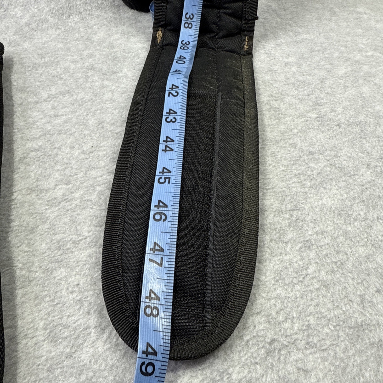 CLC 1604 2 Pc. Black Tool Belt Carpenters Apron 12×13″ with 7 Pockets 49” Belt