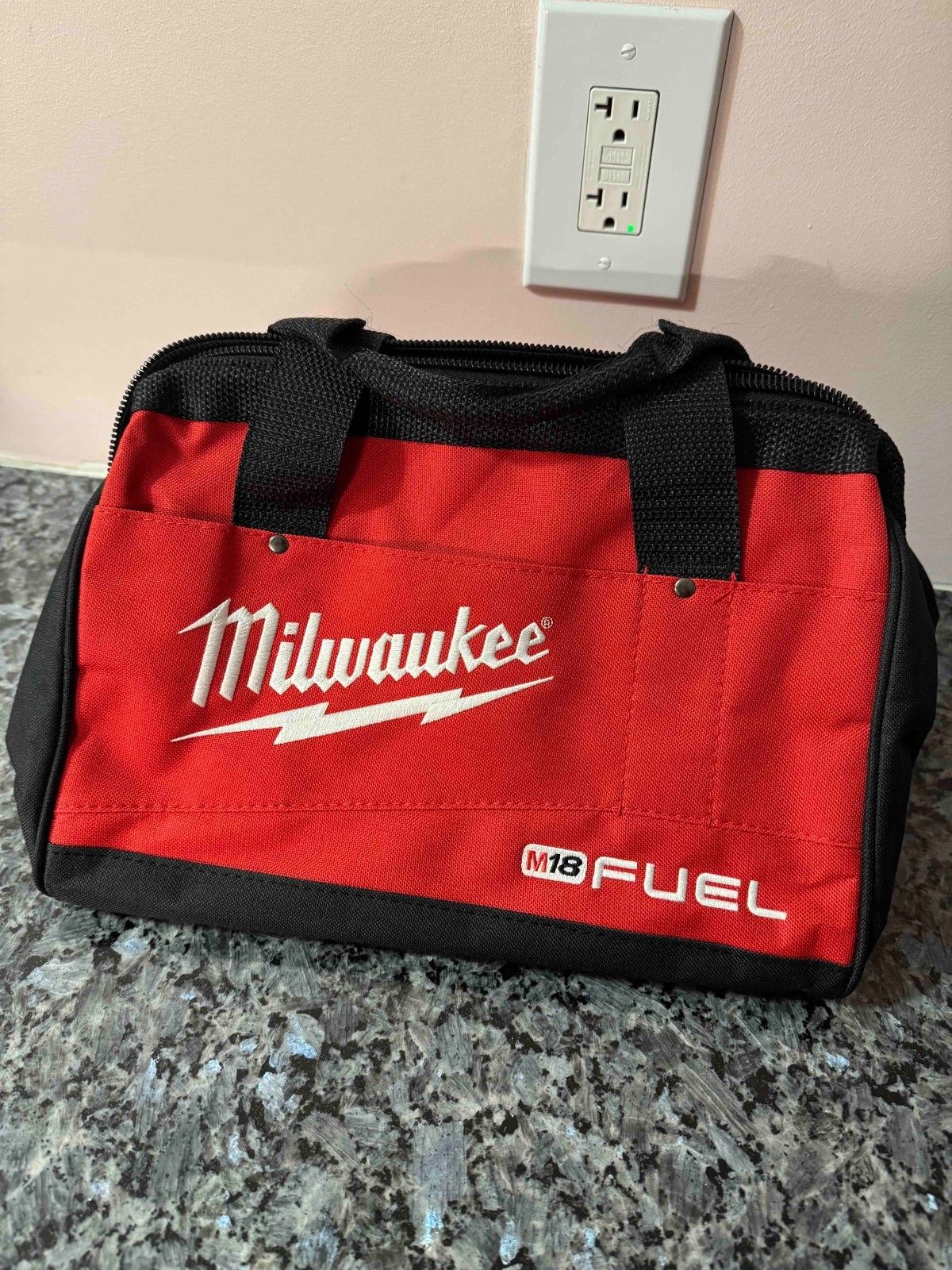 Milwaukee *NEW* M18 FUEL 12x10x8 Heavy Duty Contractor Tool Bag