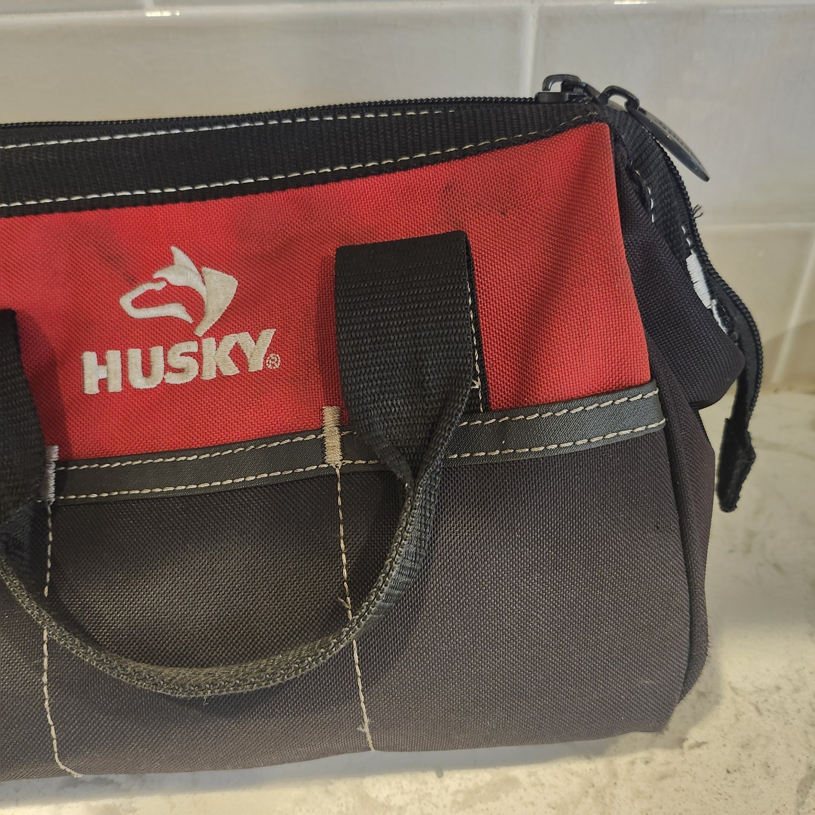 Husky • Home Depot – 11 in SMALL TOOL BAG with Zipper – Pre Owned