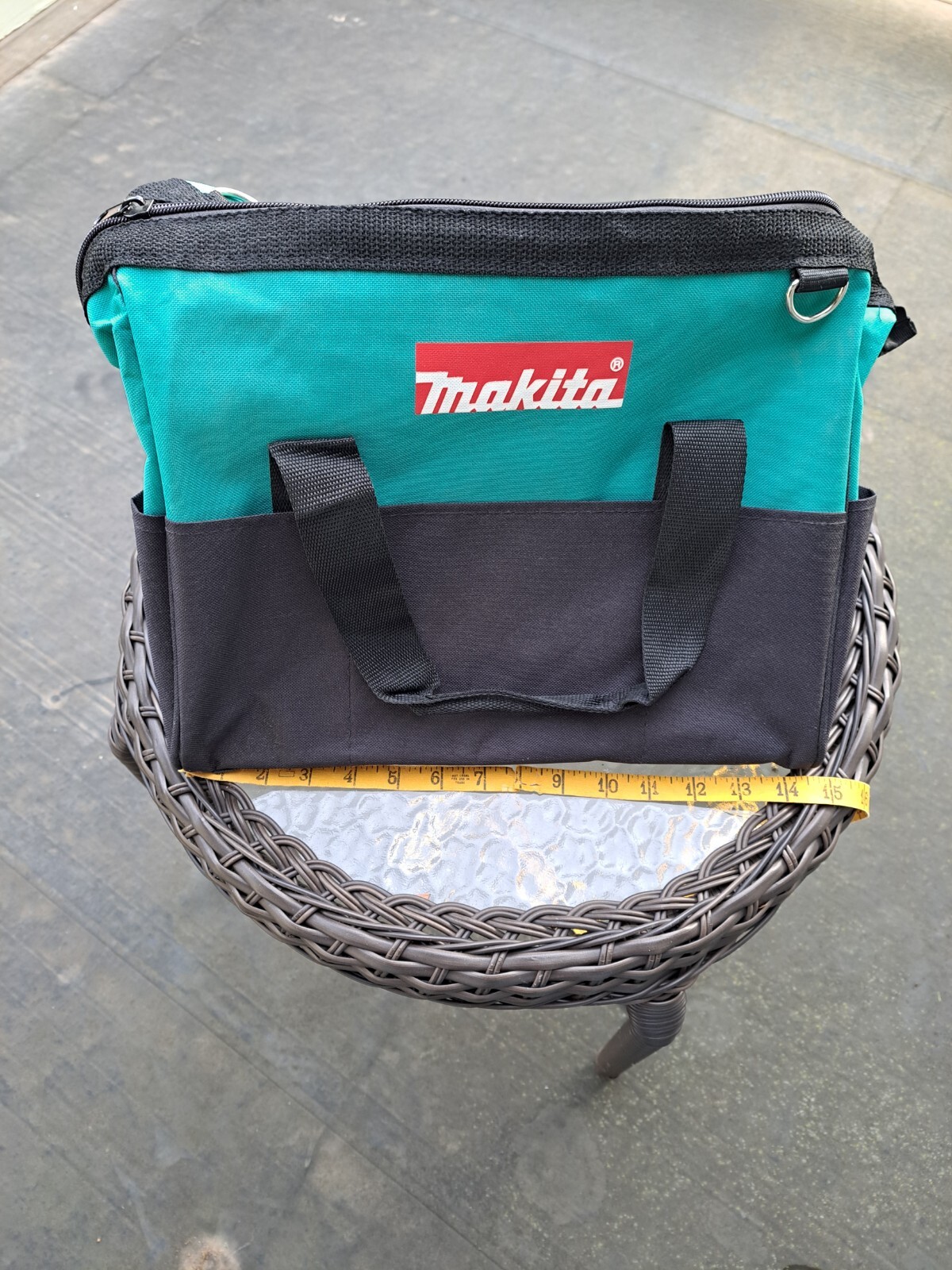 Makita 14″x 9″ x 11″ Tool Bag/Case 8 Pockets Fr 18V Drill, Saw 18 Volt Strap