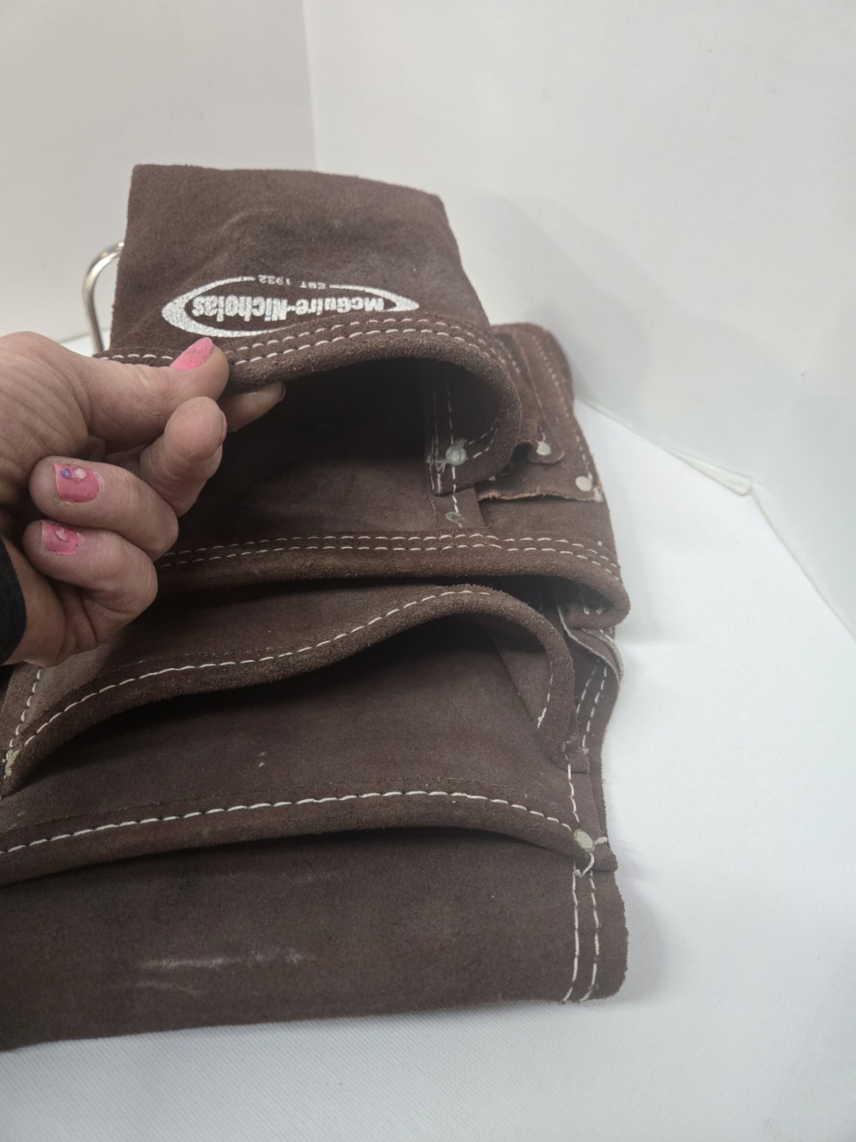 McGuire Nicholas 11 In Nail And Tool Pouch Leather Suede Hammer Hook