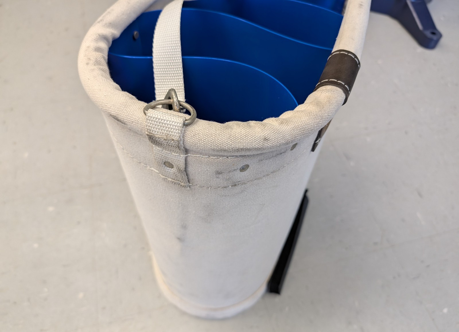 New Estex Tall Hard Side Divided Canvas Aerial Tool Bucket 1807-3- F.Ship