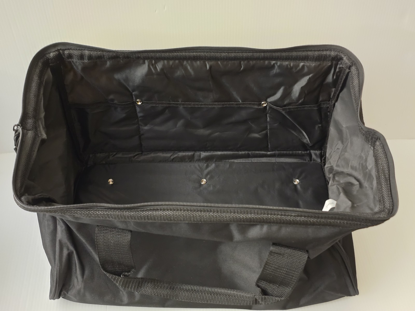 Dewalt N772414 Tool Bag Heavy Duty Nylon 18″ X 11″ X 10″