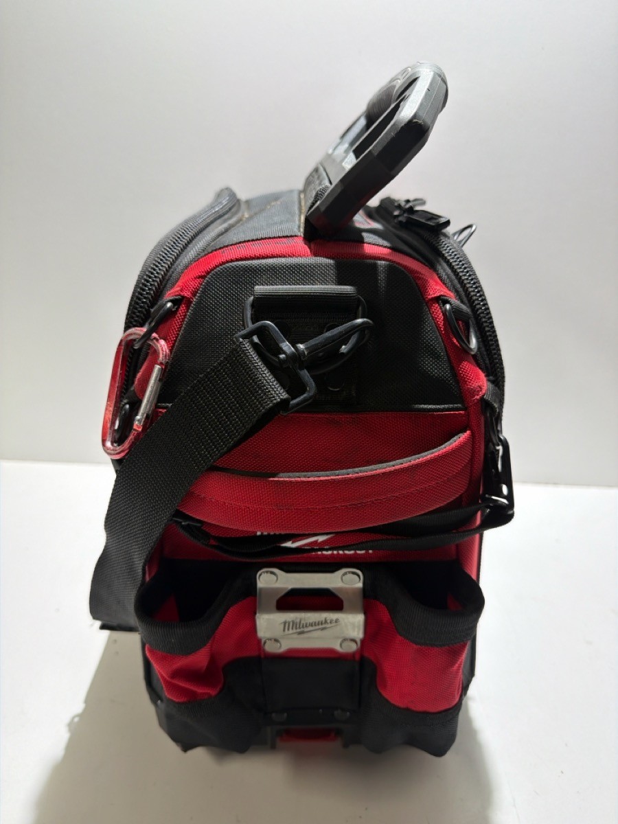 MILWAUKEE 48-22-8316 15″ STRUCTURED TOOL BAG WITH TOOLS (P32013049)