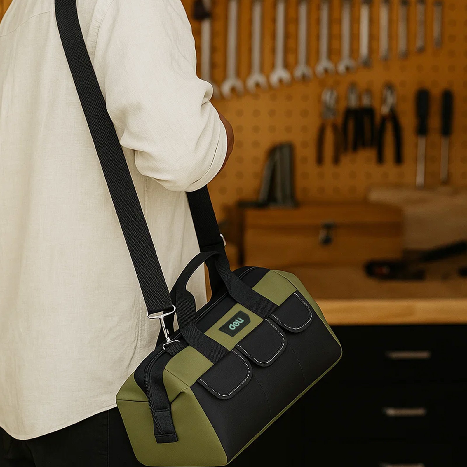 Steelite 13in Heavy Duty Contractor Tool Bag with Double-Sided Pockets & Strap