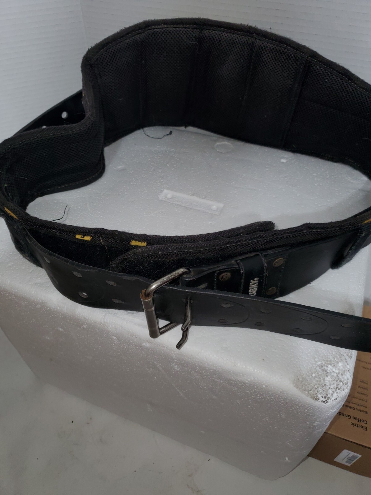 Dewalt Heavy Duty Hook Loop Tool Belt with HUSKY Heavy duty leather belt