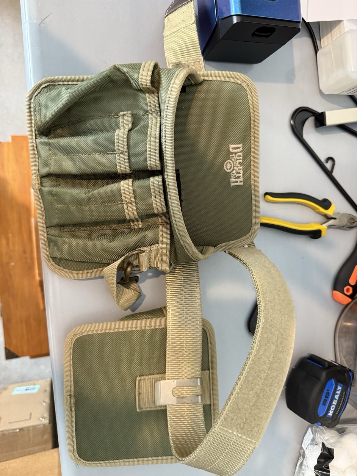 Duluth Trading Medium Green Multi Two Pouch Soft