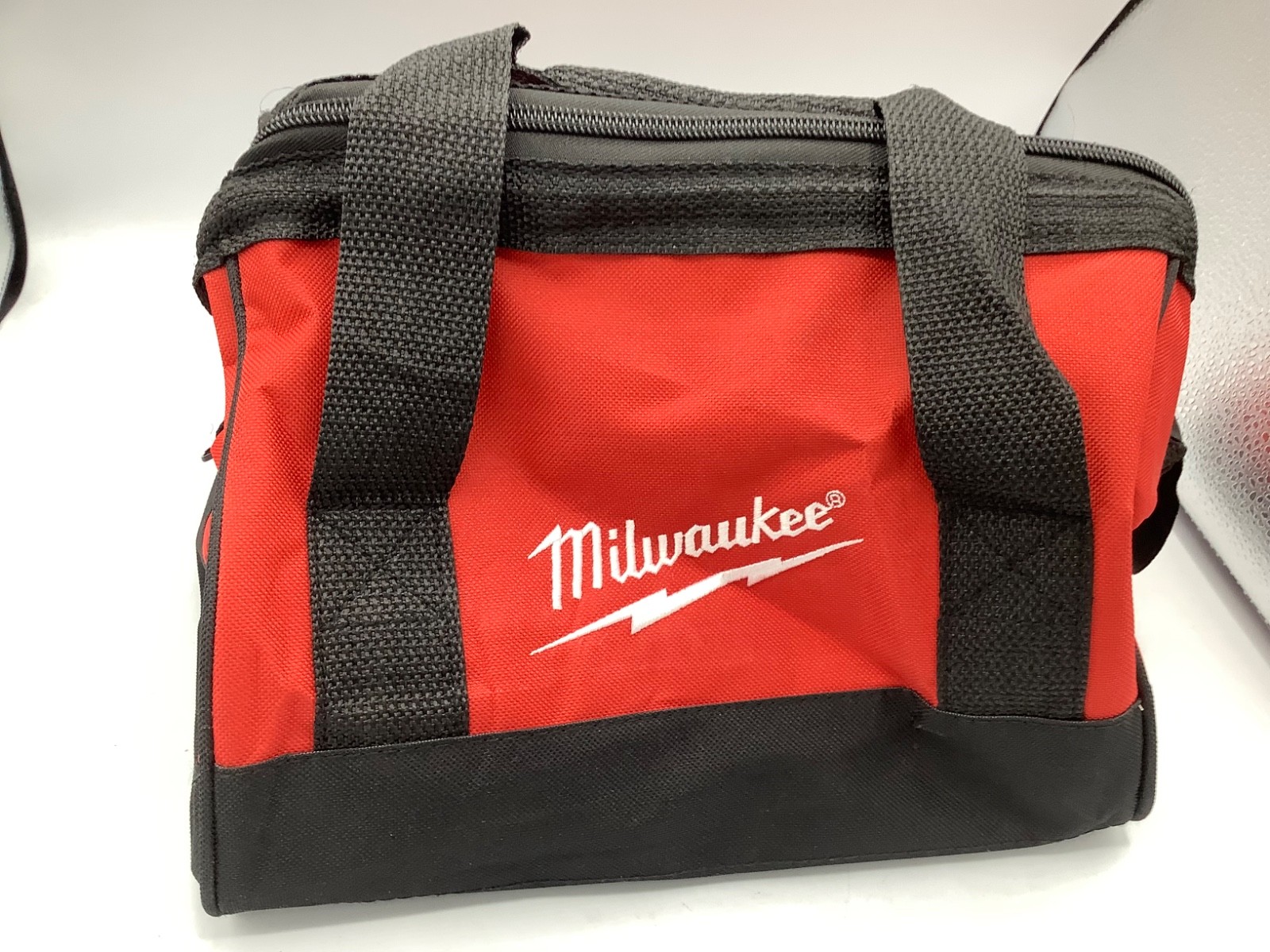 NEW MILWAUKEE 11″ X 8 X 10″ Heavy Duty Contractors Tool Bag Tote Case
