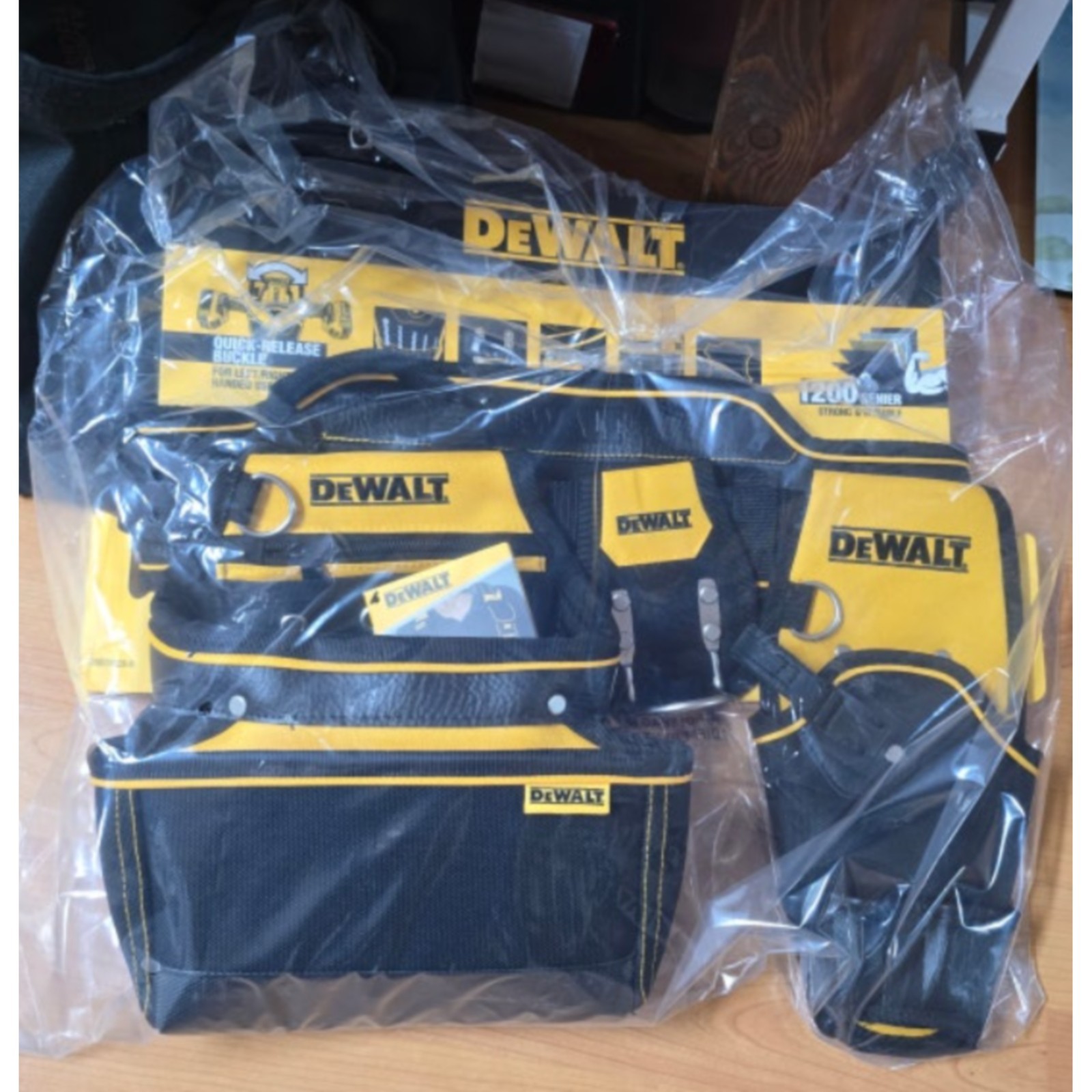 DeWalt DWST81228-8 Heavy Duty Tool Belt Storage Pouch Multi-Purpose Genuine