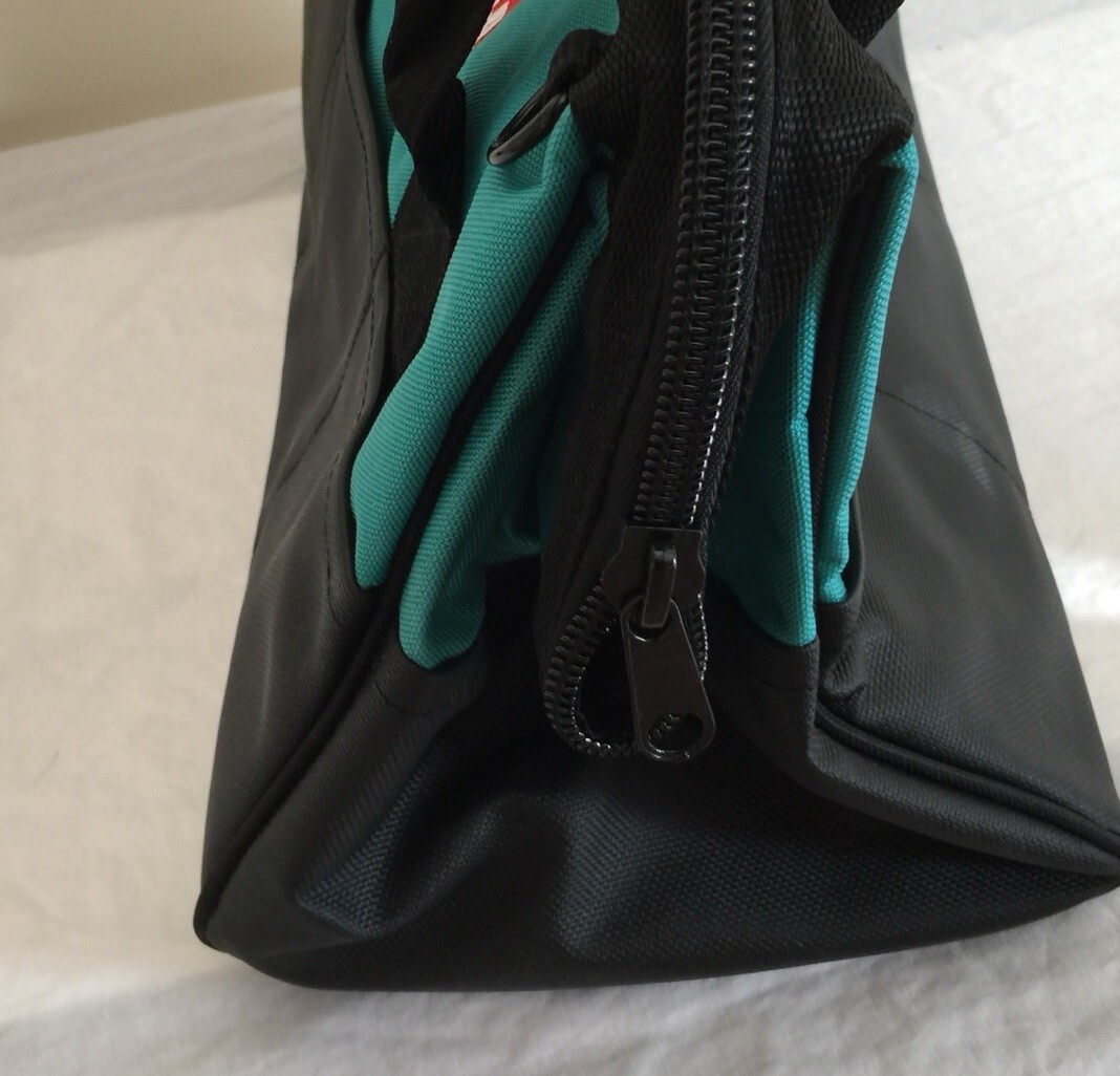 NWOT Makita Tool Bag W/ Shoulder Strap Blue Black 15”X8”X10” With Inner Pockets