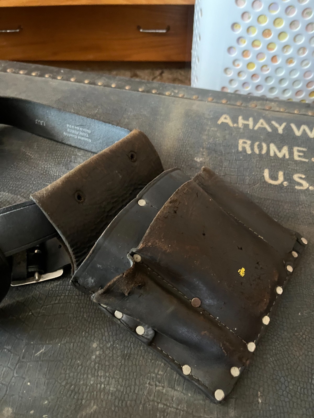 Vintage Task Force Genuine Cowhide Leather Tool Belt / Carpenter Pouch