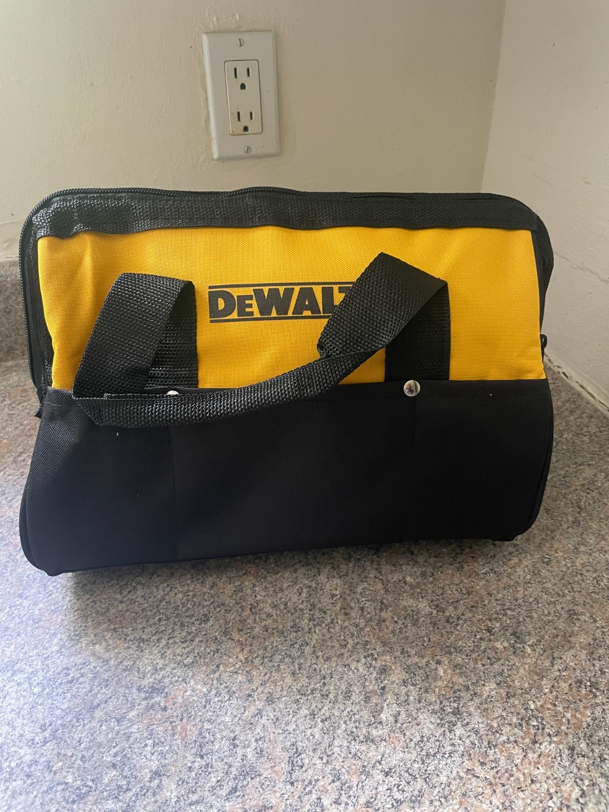 DeWalt Heavy Duty Ballistic Nylon 13″ -2 Tool Bags 13»