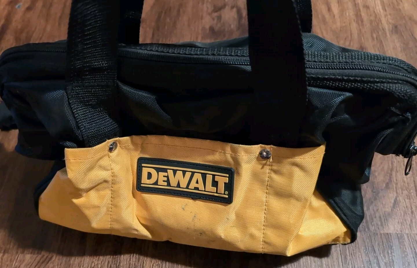 Dewalt ballistic nylon contractor tool bag 13 inch x 9 inch
