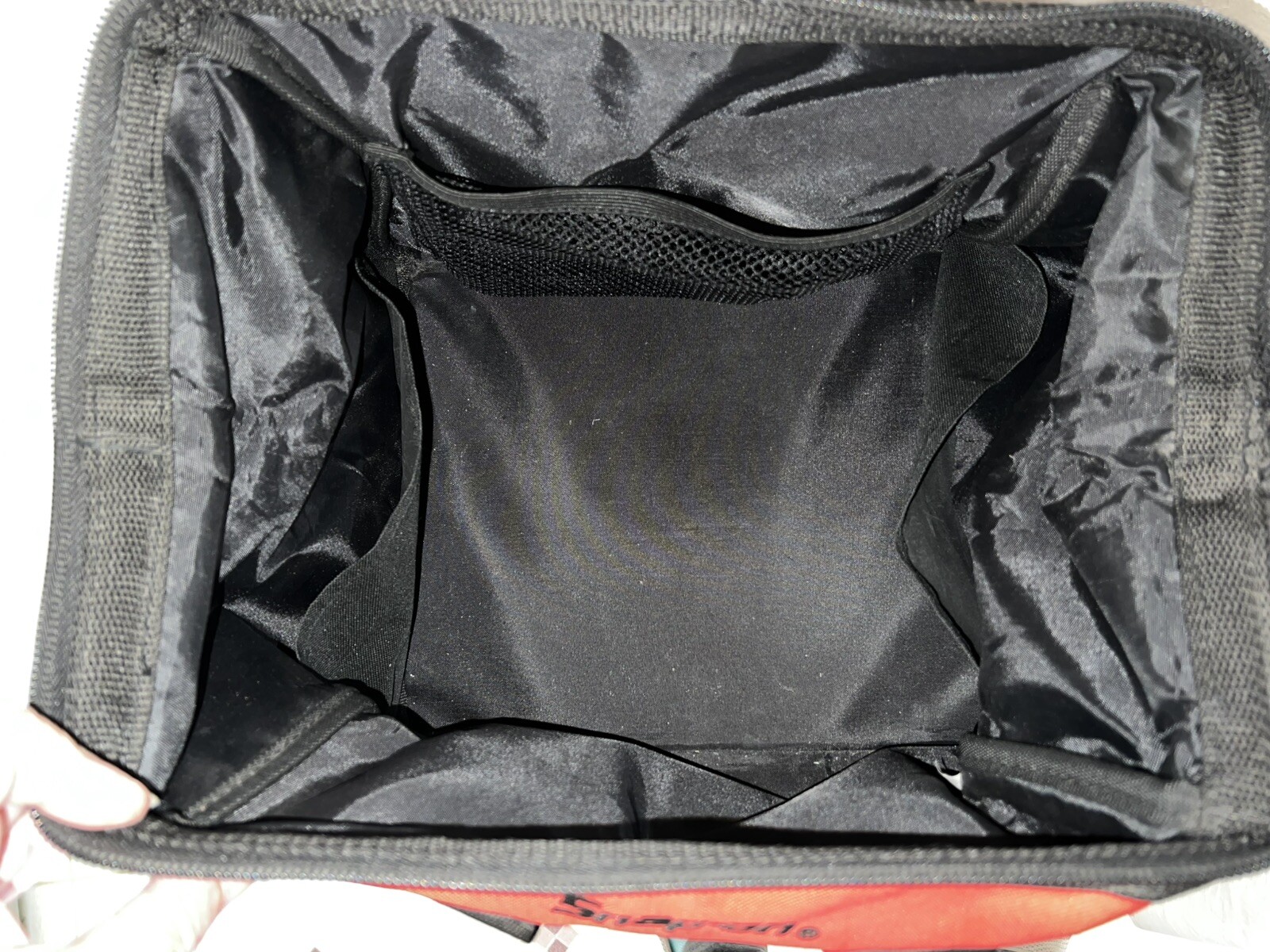 Snap-On Tool Bag Red Wide Mouth Zipper Close Double Handle Outer Sleeve Pockets