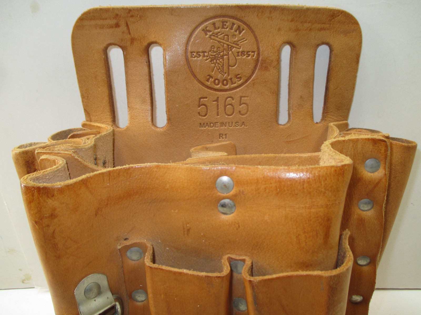KLEIN TOOLS 5165~10-POCKET -TAN LEATHER TOOL POUCH~KNIFE SNAP~TAPE THONG~U.S.A.