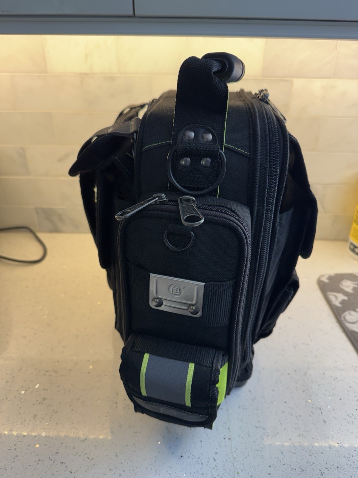 Veto Pro Pac MB5B SPECIAL OPS | Meter Bag Base and Removable Single Sling Strap