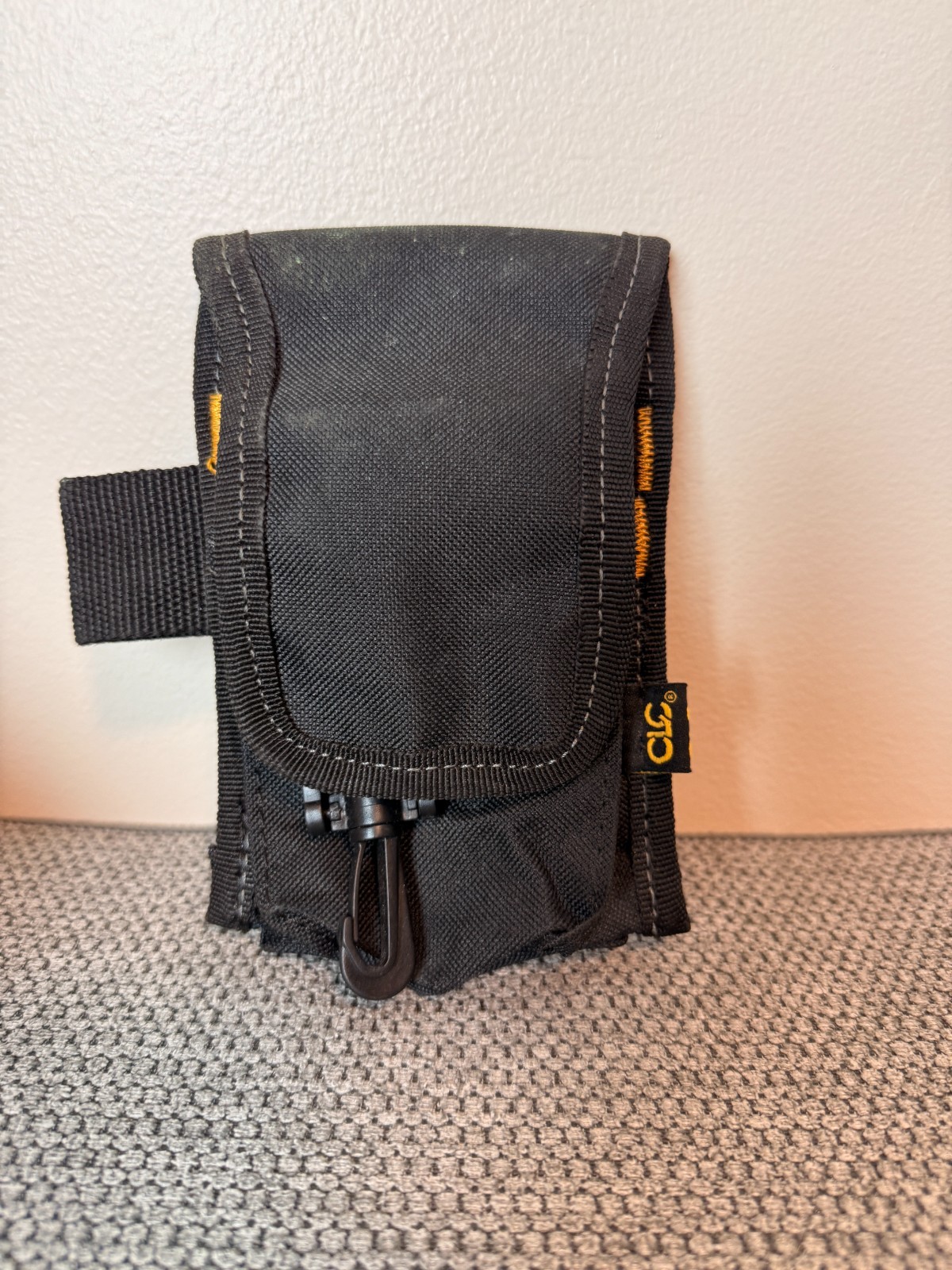 TOUGHBUILT TB-CT-104 Master Electrician’s Pouch Tool Belt Utility Waist Bag