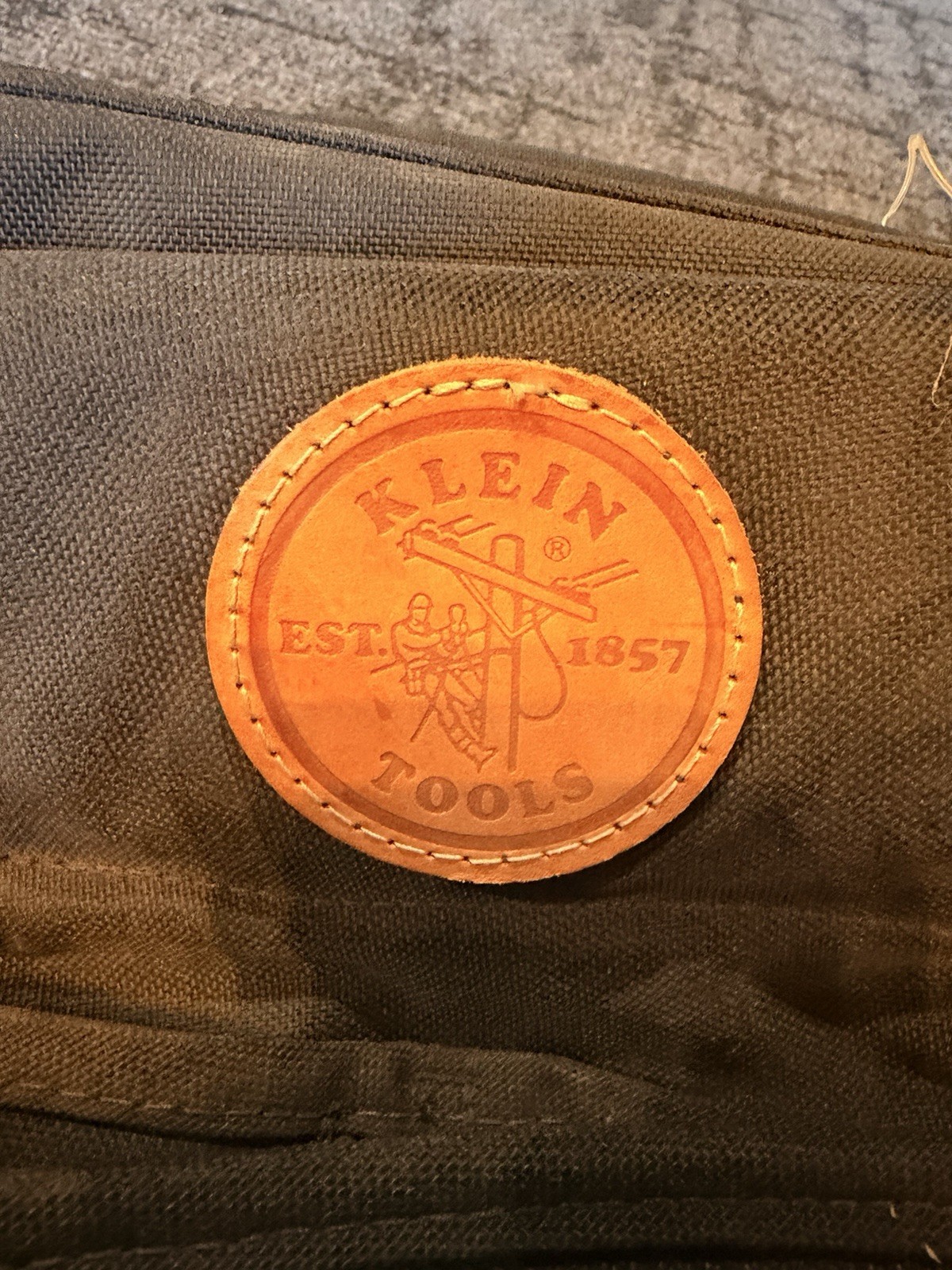 Klein Tools Professional Tool Belt.Boulder Bag Combo – 21 Pockets.Medal Loop USA