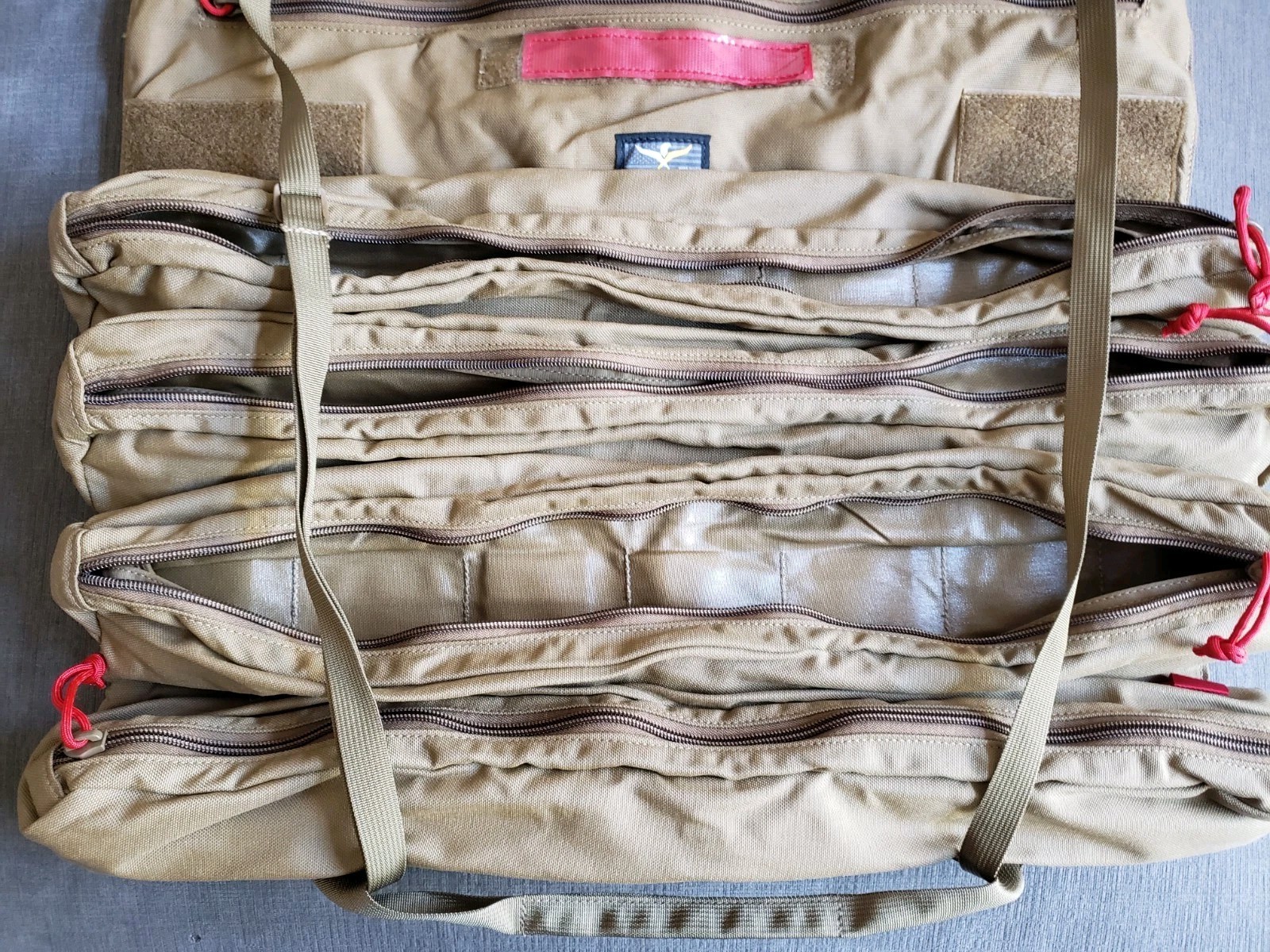 Atlas 46 Yorktrown Large Tool Roll 4 Pouch – Coyote Tan 23″ x 19″ – BRAND NEW!