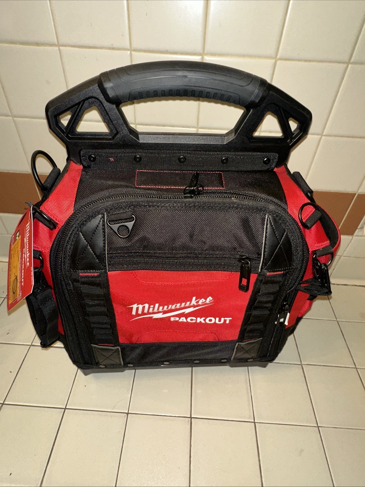 NEW Milwaukee Packout 15″ Tear-Resistant Durable Structured Tool Bag, 48-22-8316
