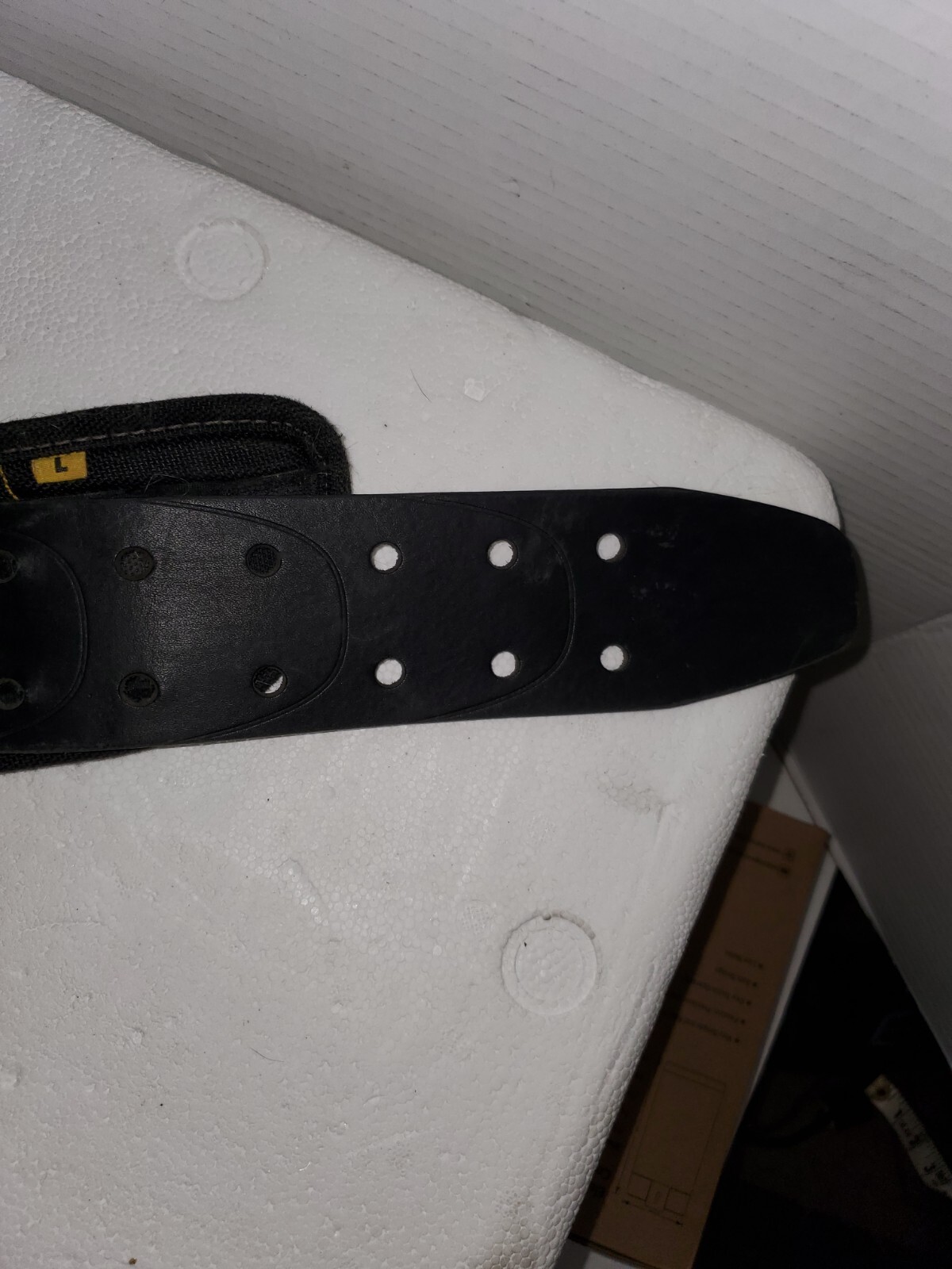 Dewalt Heavy Duty Hook Loop Tool Belt with HUSKY Heavy duty leather belt