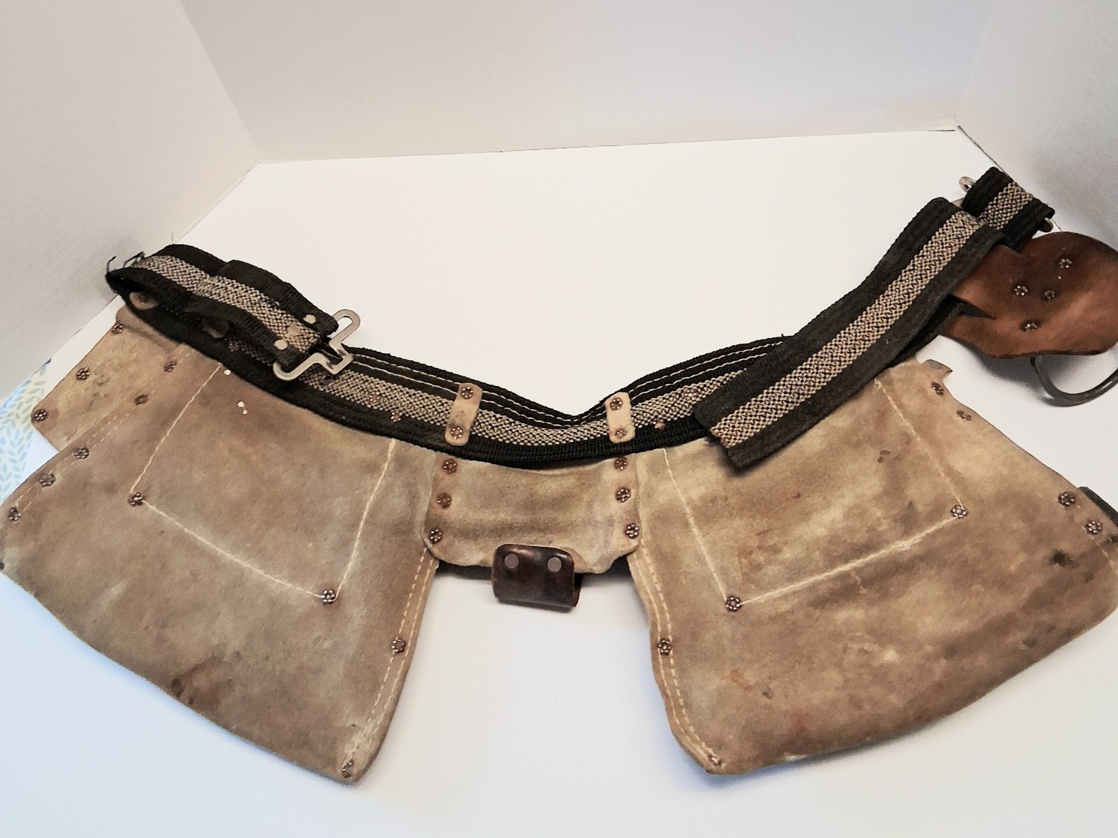 Vintage Rooster Products Tan Leather Heavy Duty Carpenter Belt R-492-412 MEXICO