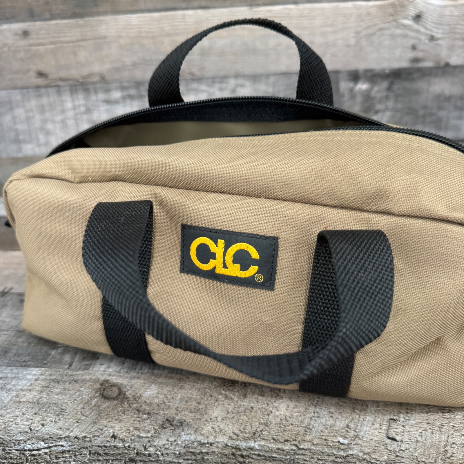 CLC Custom Leathercraft 1107 Utility Tote Missing Zipper