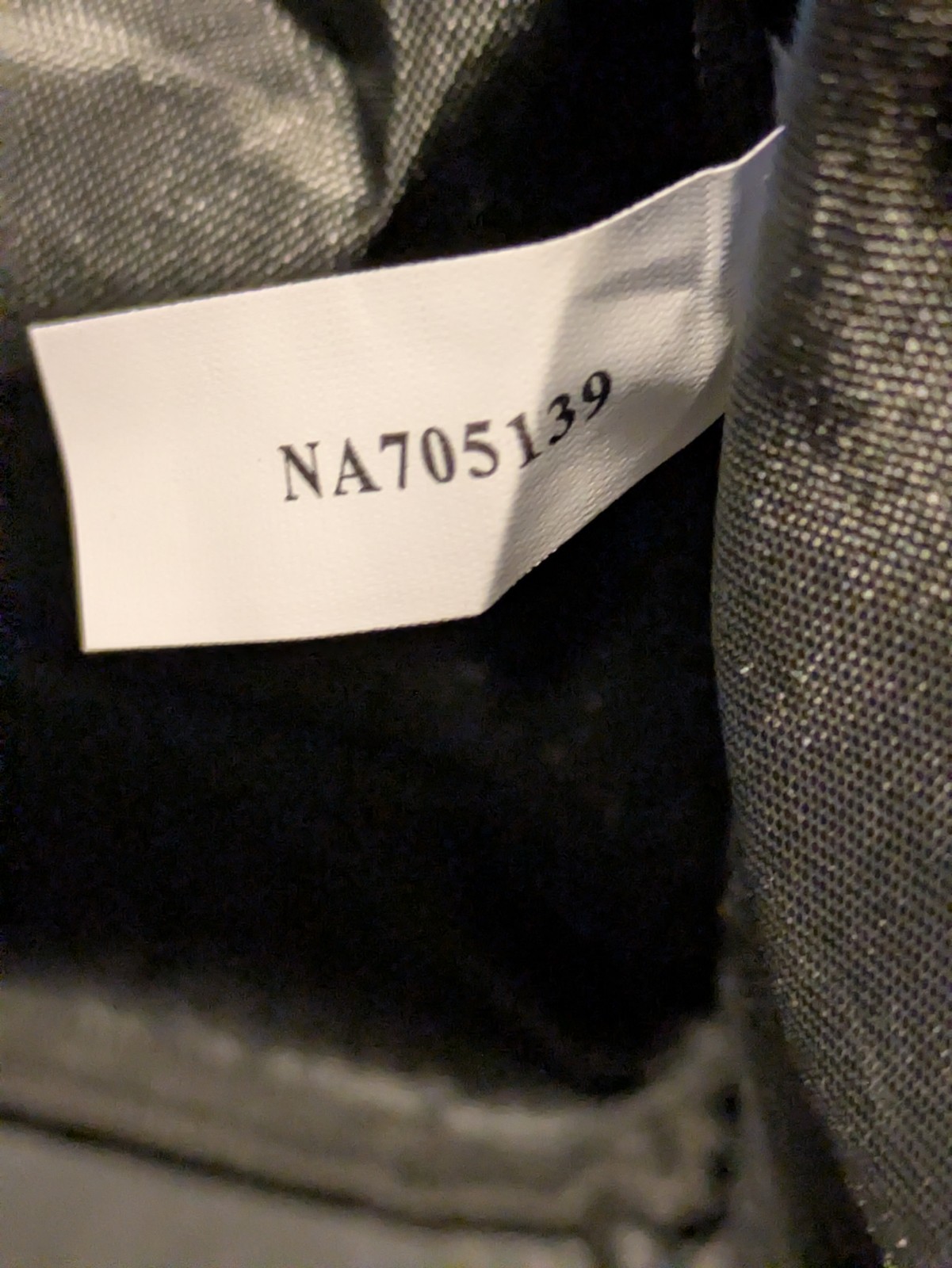 DeWALT 13″ x 10″ x 10″ Ballistic Nylon Tool Bag – NA705139 – NEW