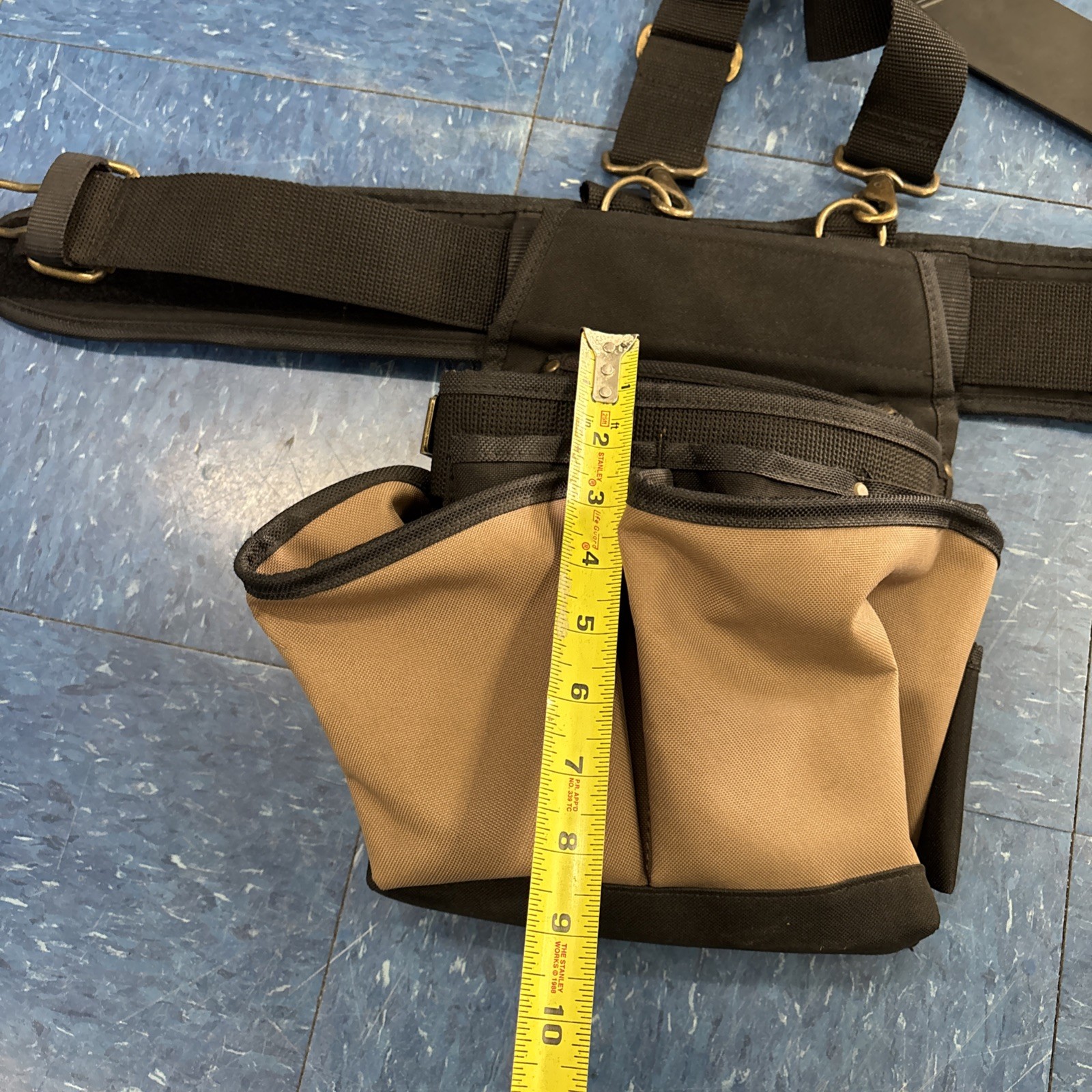 Brand New Old Stock Husky CONSGTRUCTION Tool Belt with Suspenders. Sturdy Breath