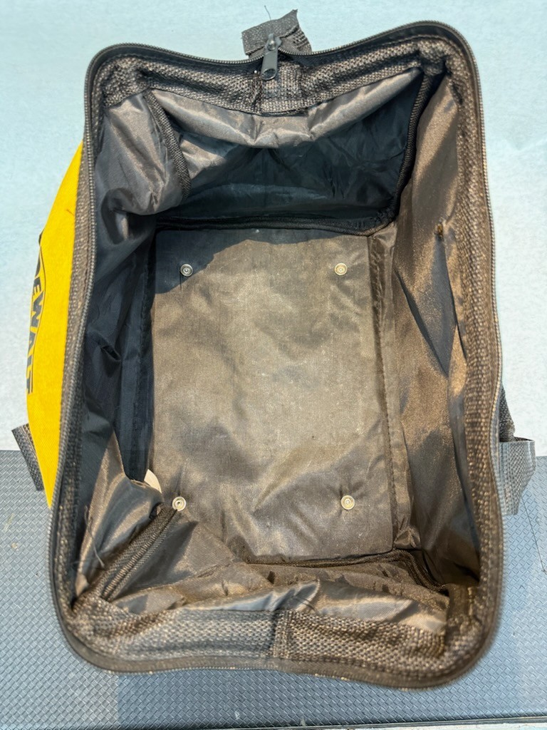 DeWalt 13 in. Nylon Heavy Duty Tool Bag 13″x10″x10″