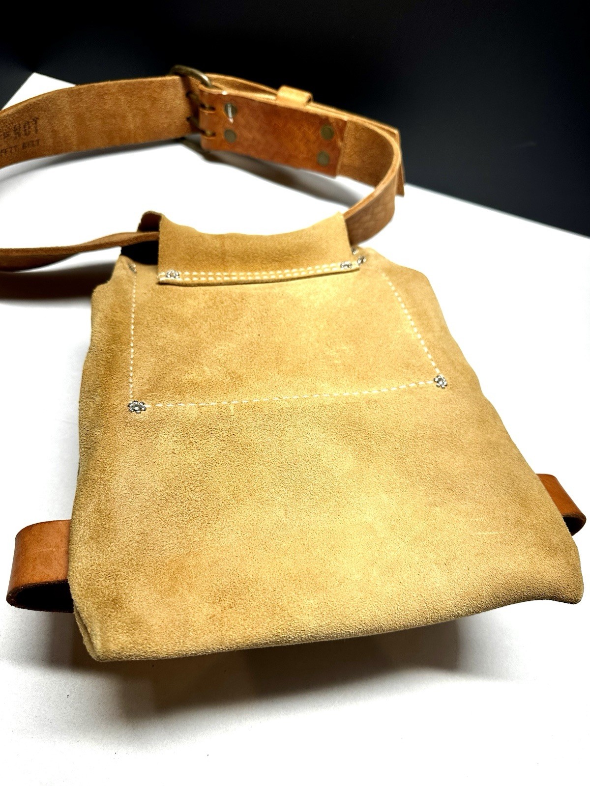 AWP Classic 10-Pocket Leather Tool Pouch Grain Leather General Construction Tool